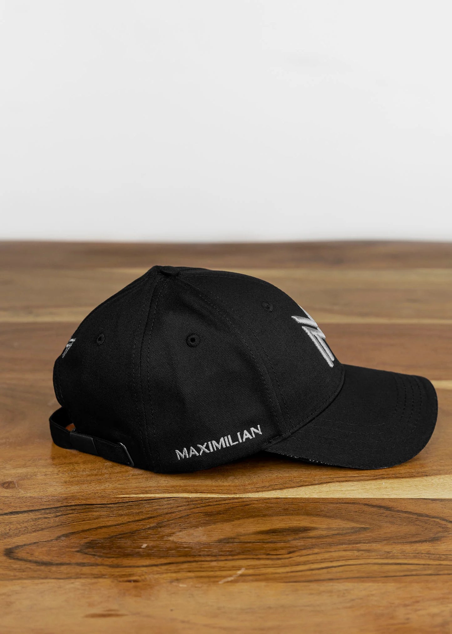 Gorra (Black/Silver)