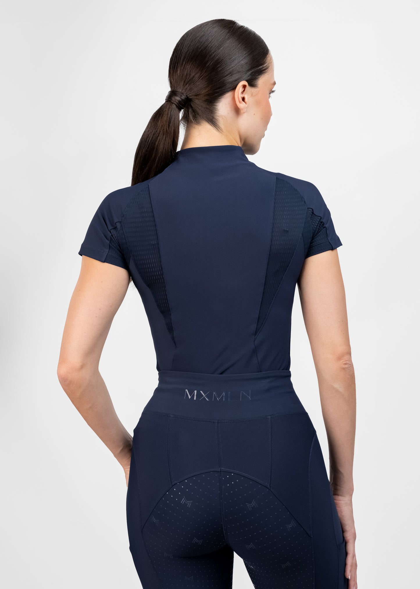 Base Layer Frame Manga Corta Maximilian Marino