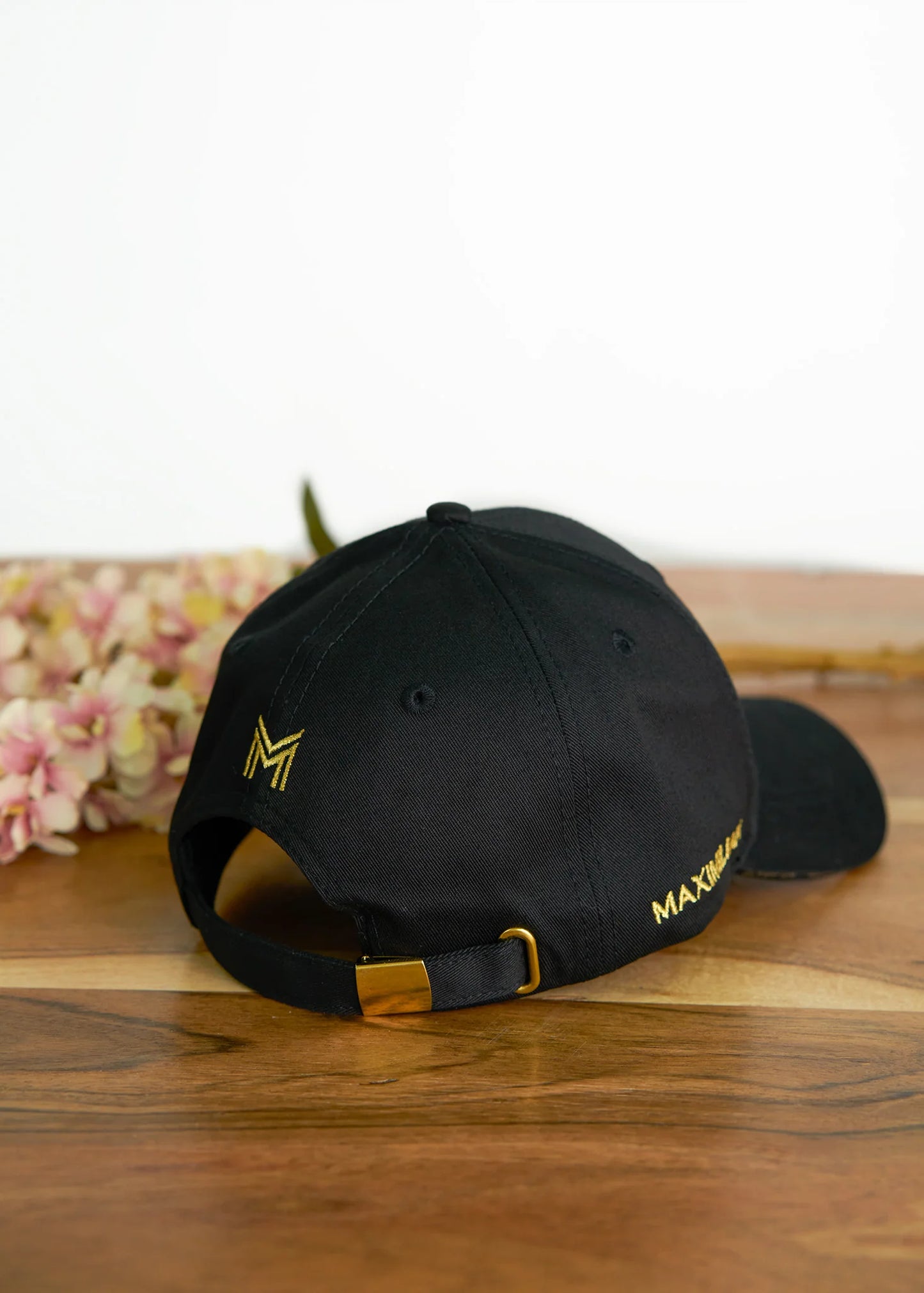 Gorra (Black/Gold)