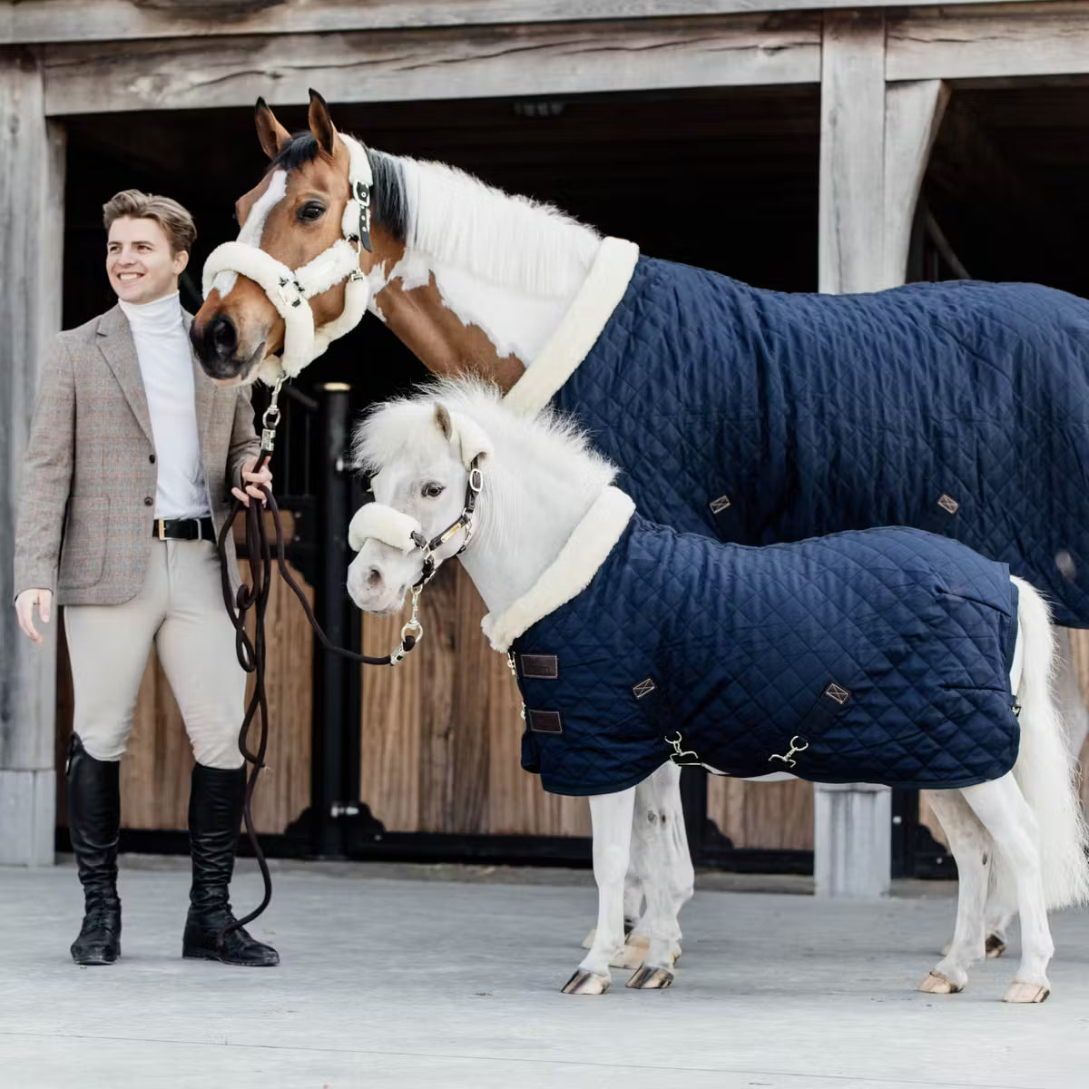 Manta para caballo Kentucky Show Rug Navy detalle 3