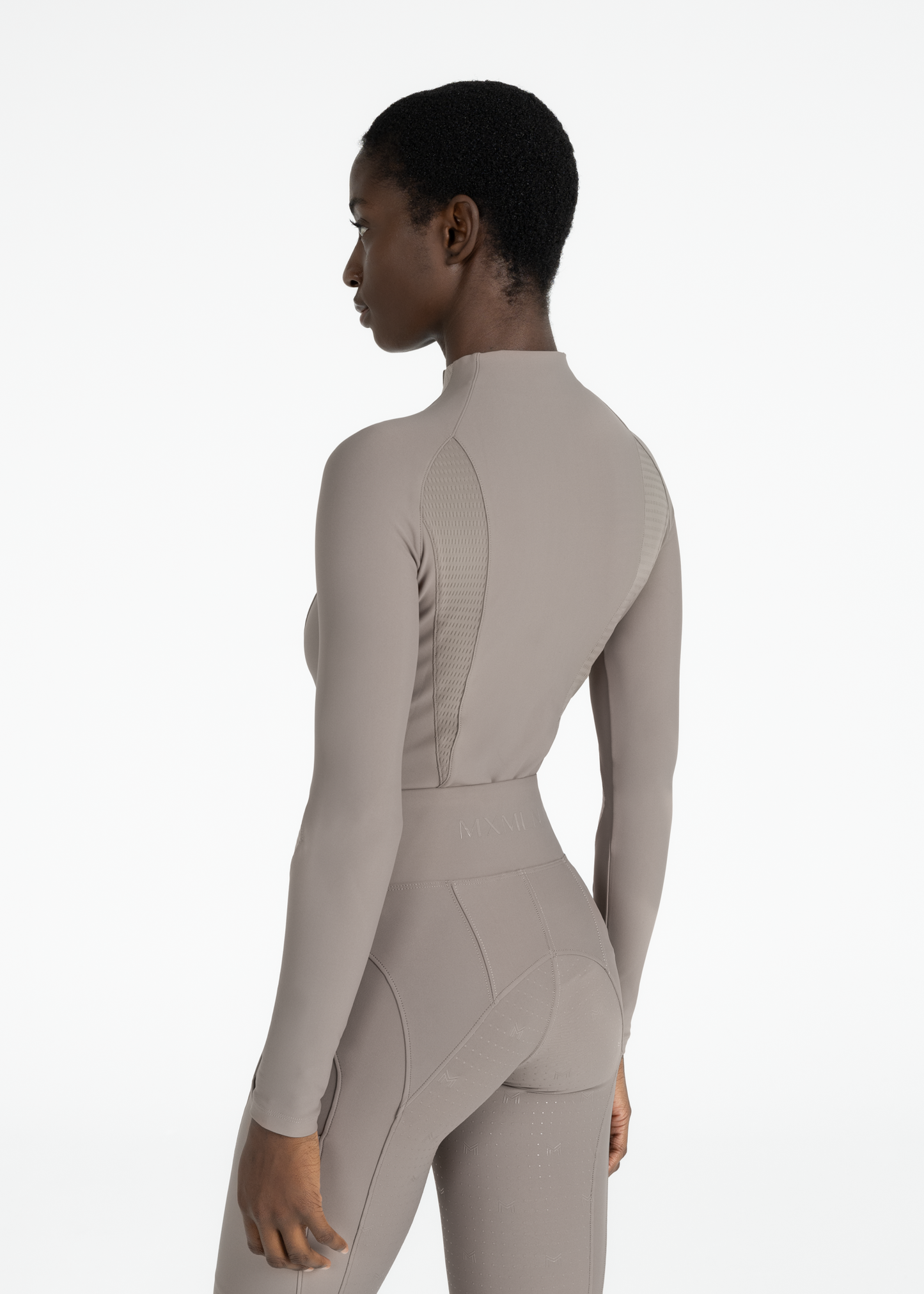 Base Layer Frame Manga Larga Maximilian Taupe