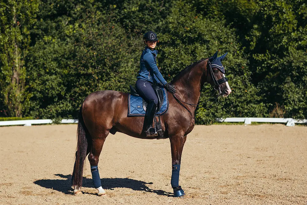 Mantilla de Doma Monaco Blue Equestrian Stockholm-Rincón del Valle
