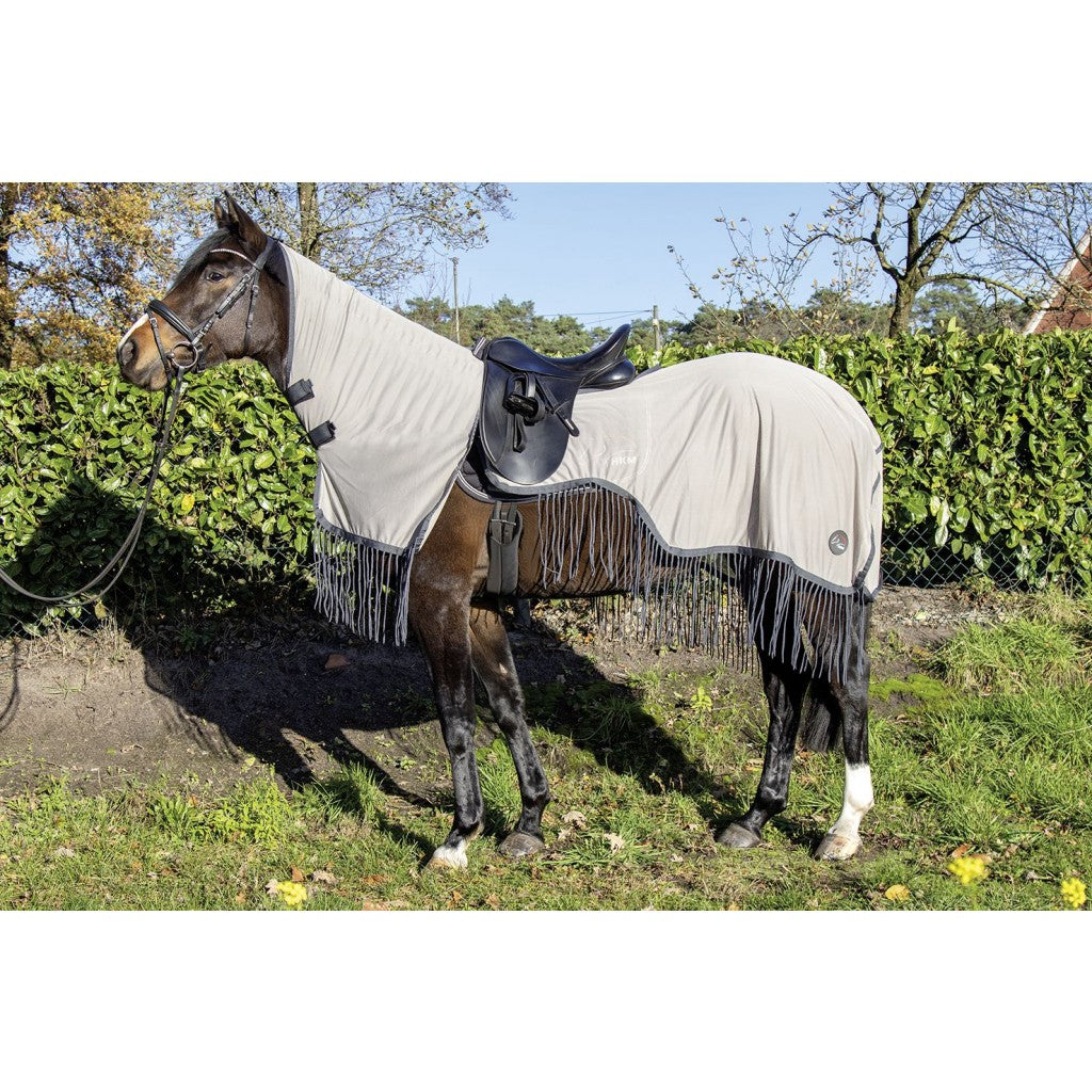 Manta para caballo HKM Style Ride on Fly Sheet Fringes Style with removable detalle 3