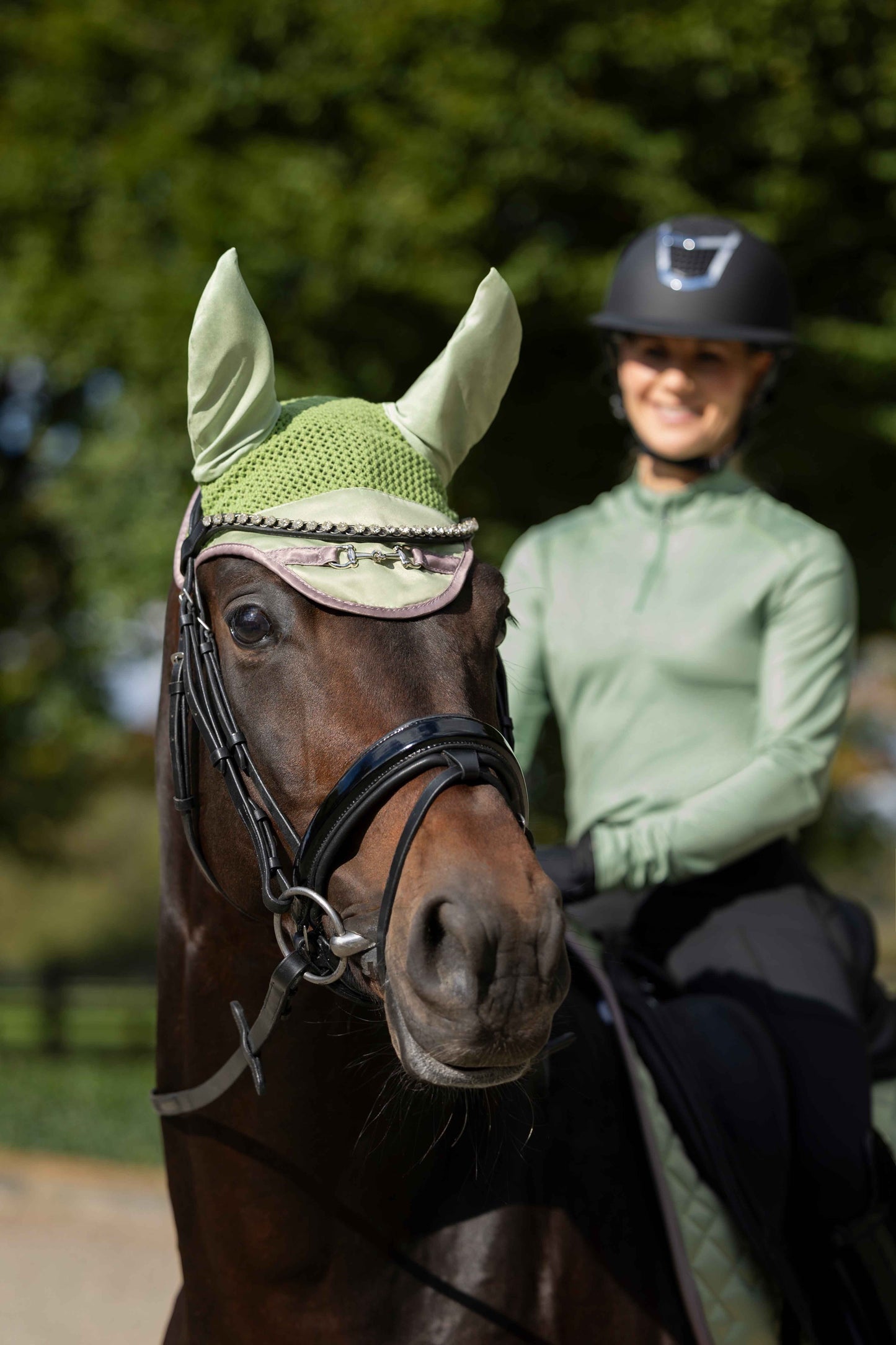 Ear Bonnets HKM Ear Bonnet Golden Bit detalle 3