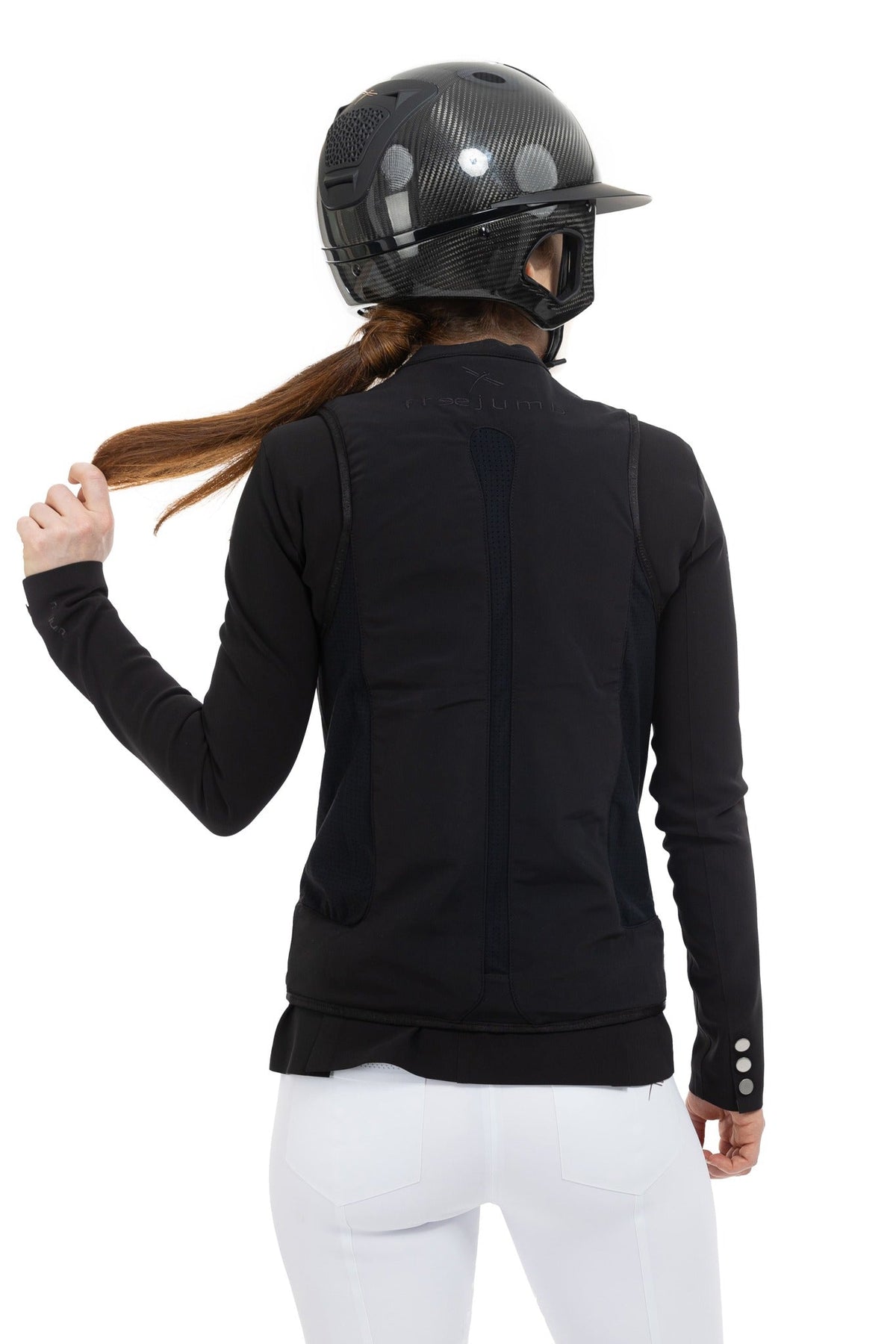 Chaleco airbag Freejump negro, vista de espalda con casco