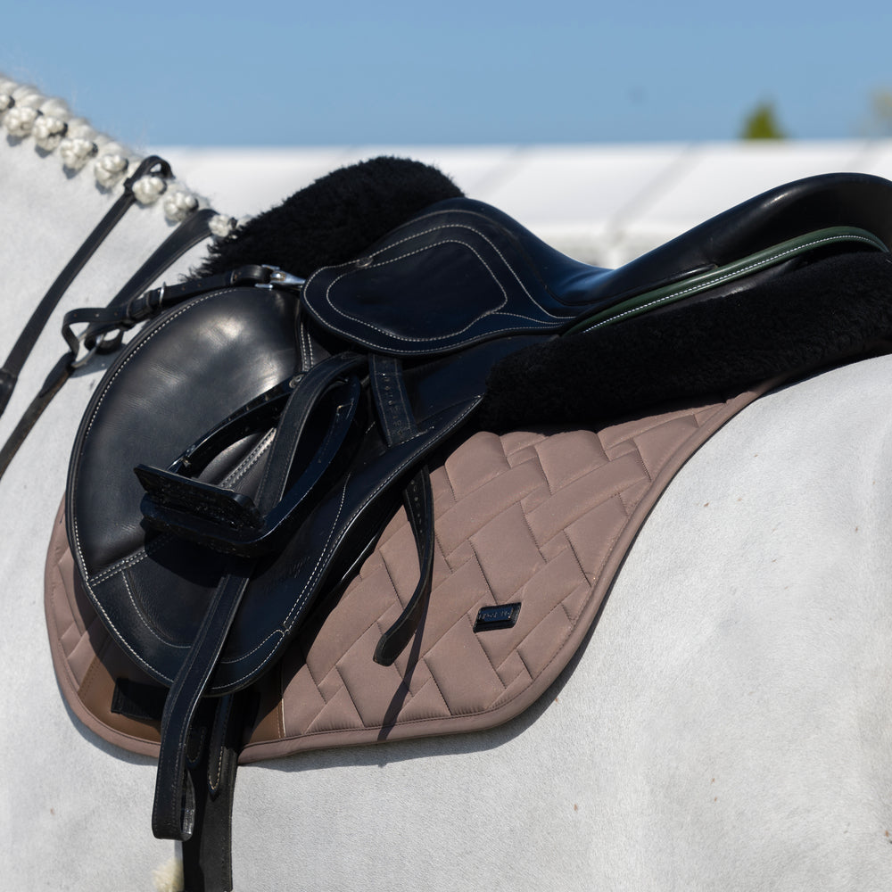 Horsegear Kingsland KLLexie Jumping Saddle Pad detalle 5