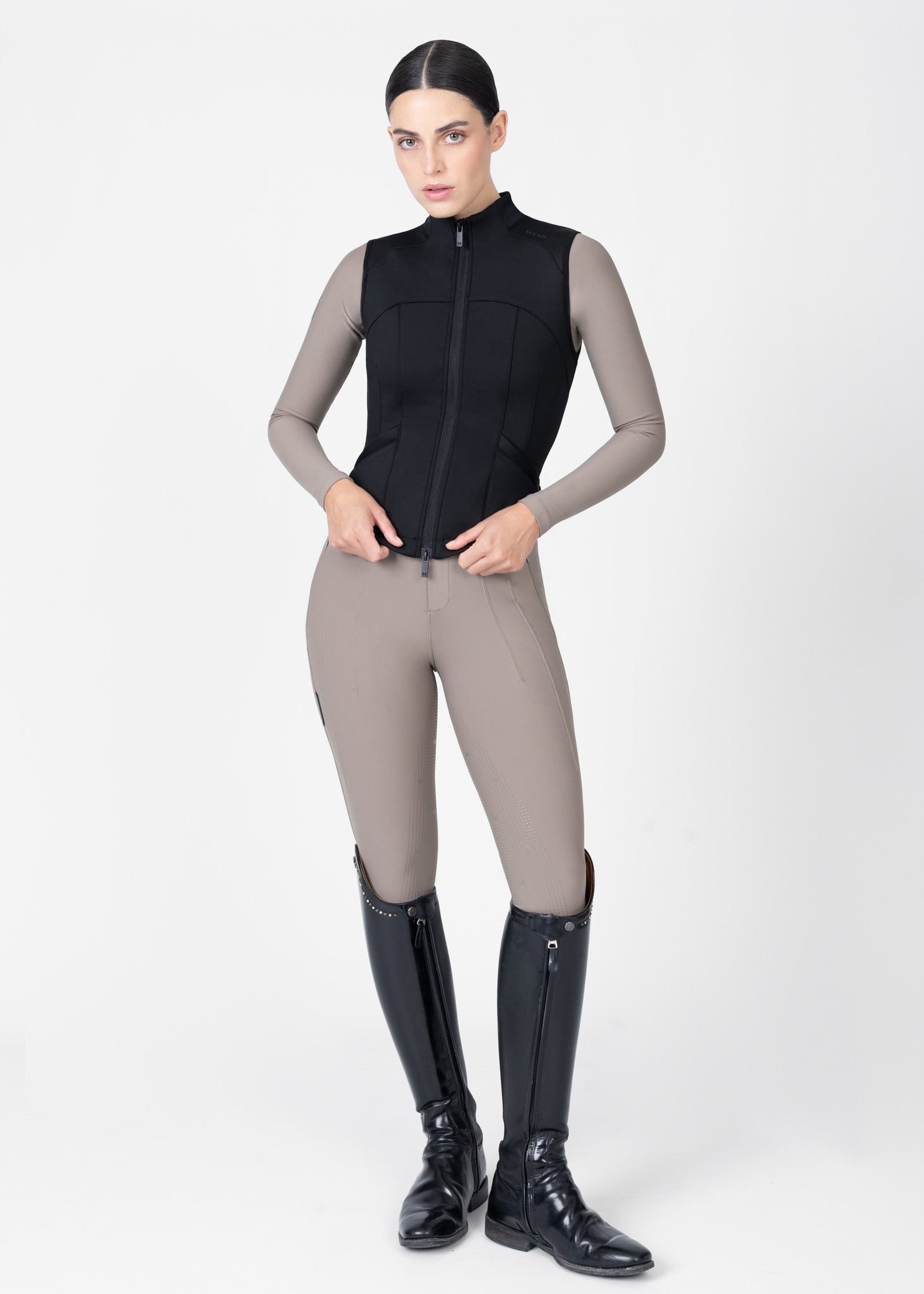 Camiseta técnica Maximilian Equestrian Fit Technical Vest (Black) detalle 10