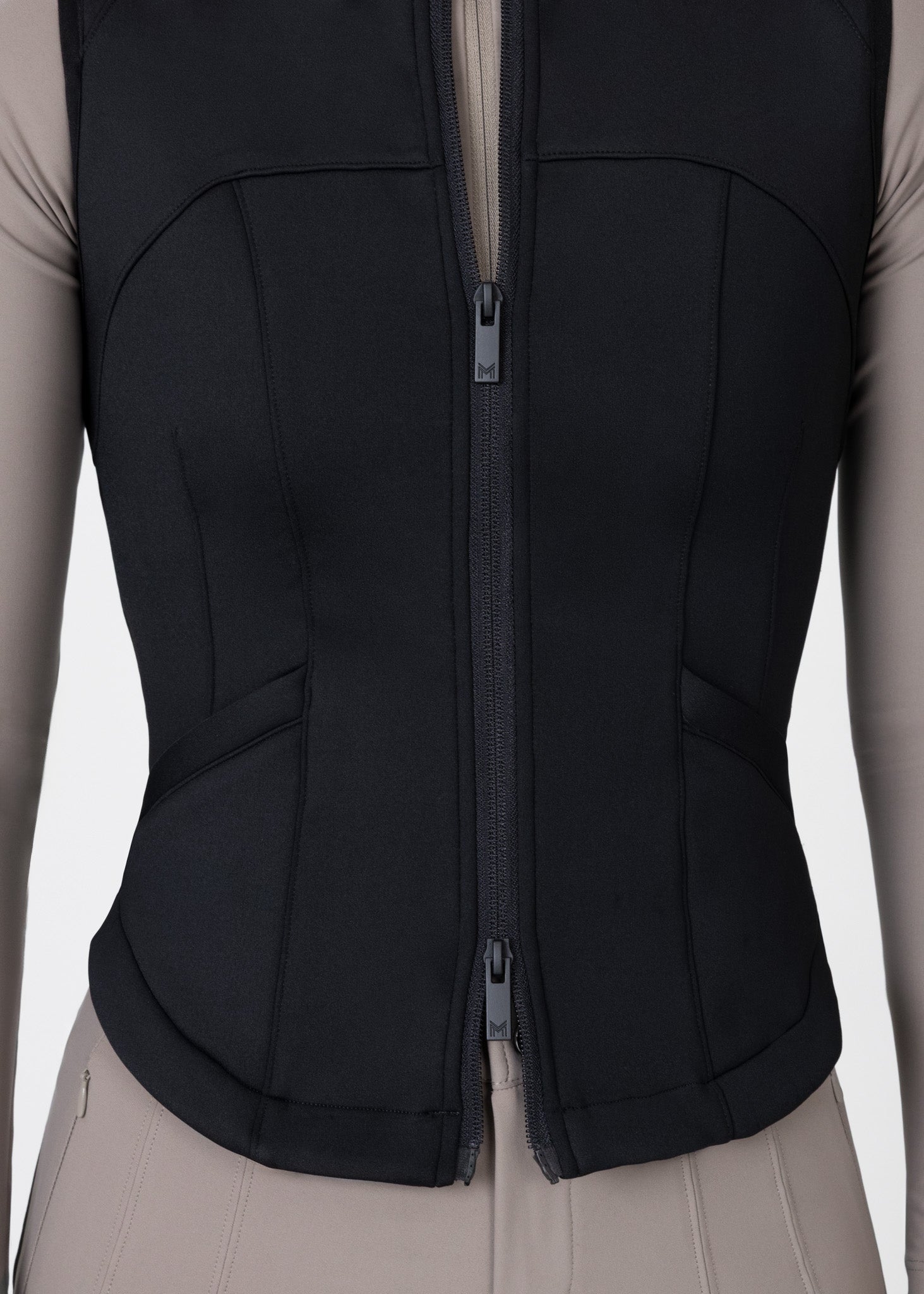 Camiseta técnica Maximilian Equestrian Fit Technical Vest (Black) detalle 8