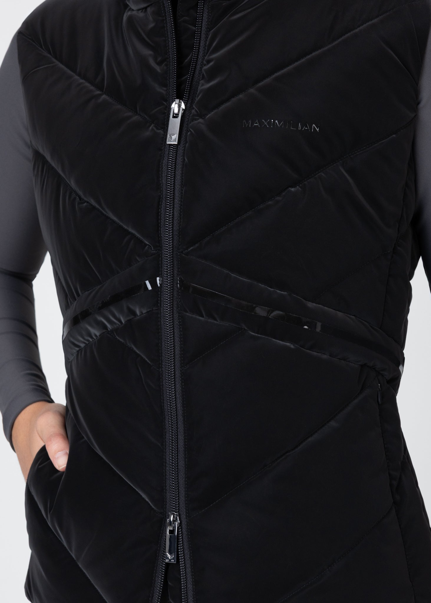 Camiseta técnica Maximilian Equestrian Astro Puffer Vest (Black) detalle 9