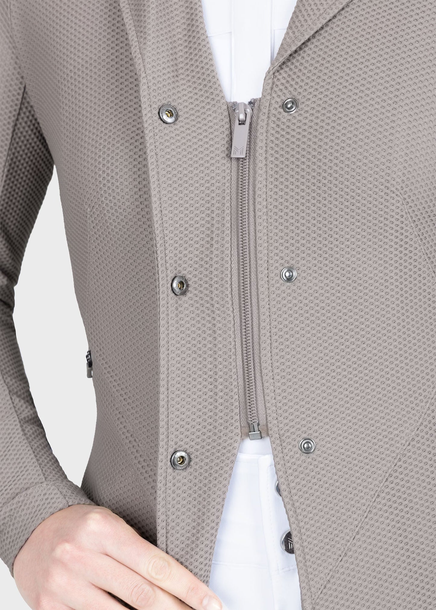 Producto ecuestre Maximilian Equestrian Airflow Show Jacket (Taupe) detalle 8