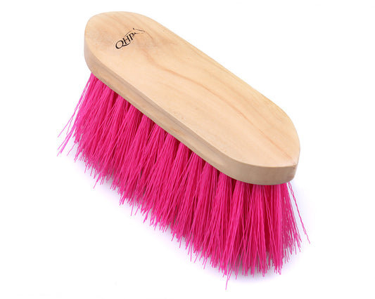 Cepillo Brush con long bristles color QHP para equitación