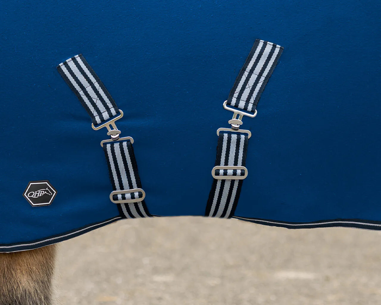 Mantas exteriores Forro polar rug Shetland con correas cruzadas QHP para equitación - vista 6