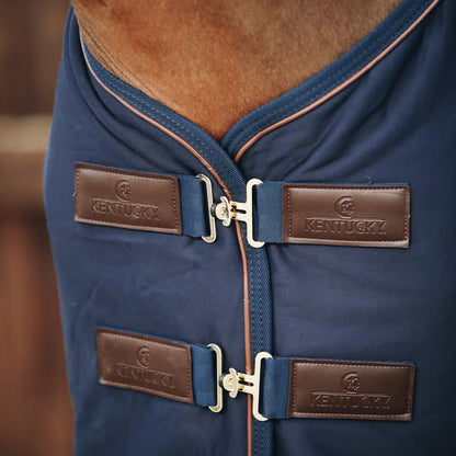 Manta para caballo Kentucky Cooler Fleece Rug detalle 3