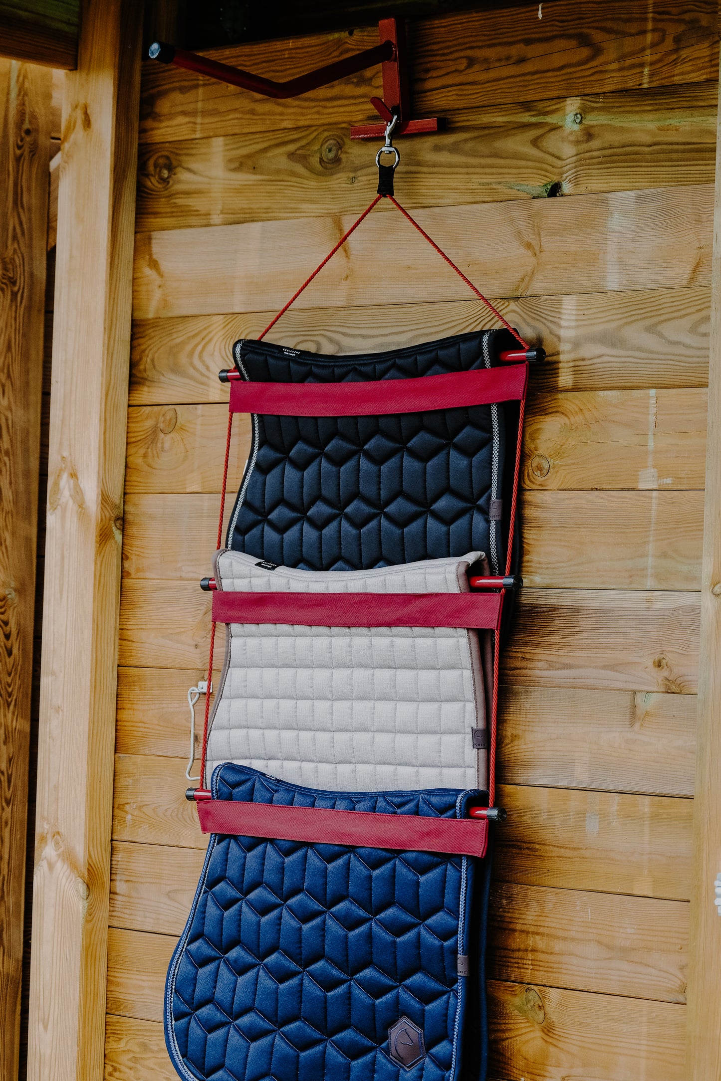 Expositor de Escalera para Mantillas – HIPPOTONIC
