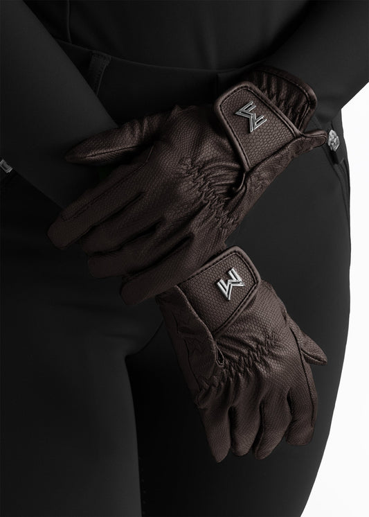 Maximilian Equestrian Emblem Riding guantes (Chocolate) para equitación