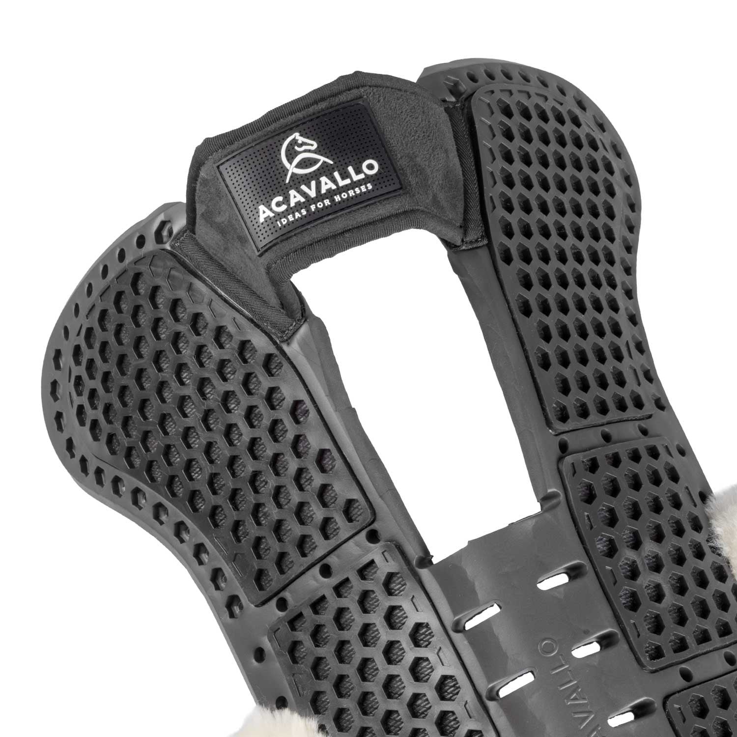 Compensador Pluma EVA withers free Aero Balance gel pad cut out flat con borreguillo Acavallo - Negro