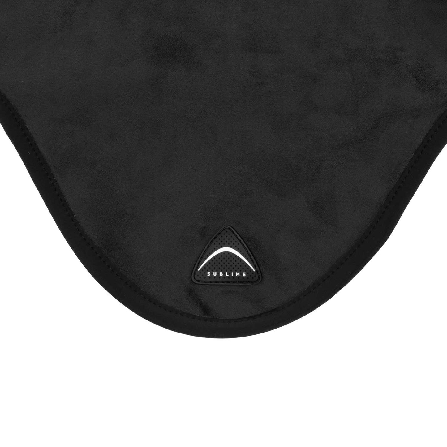 Gorro Sublime en Louvre con parche logotipado en silicona Acavallo - Negro