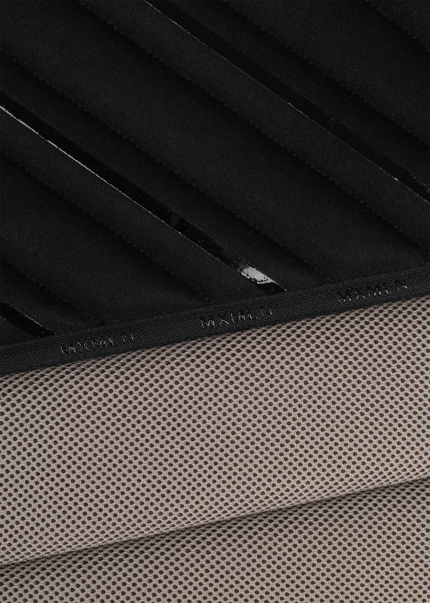 Producto ecuestre Maximilian Equestrian Ego Jumping Saddle Pad (Taupe) detalle 4