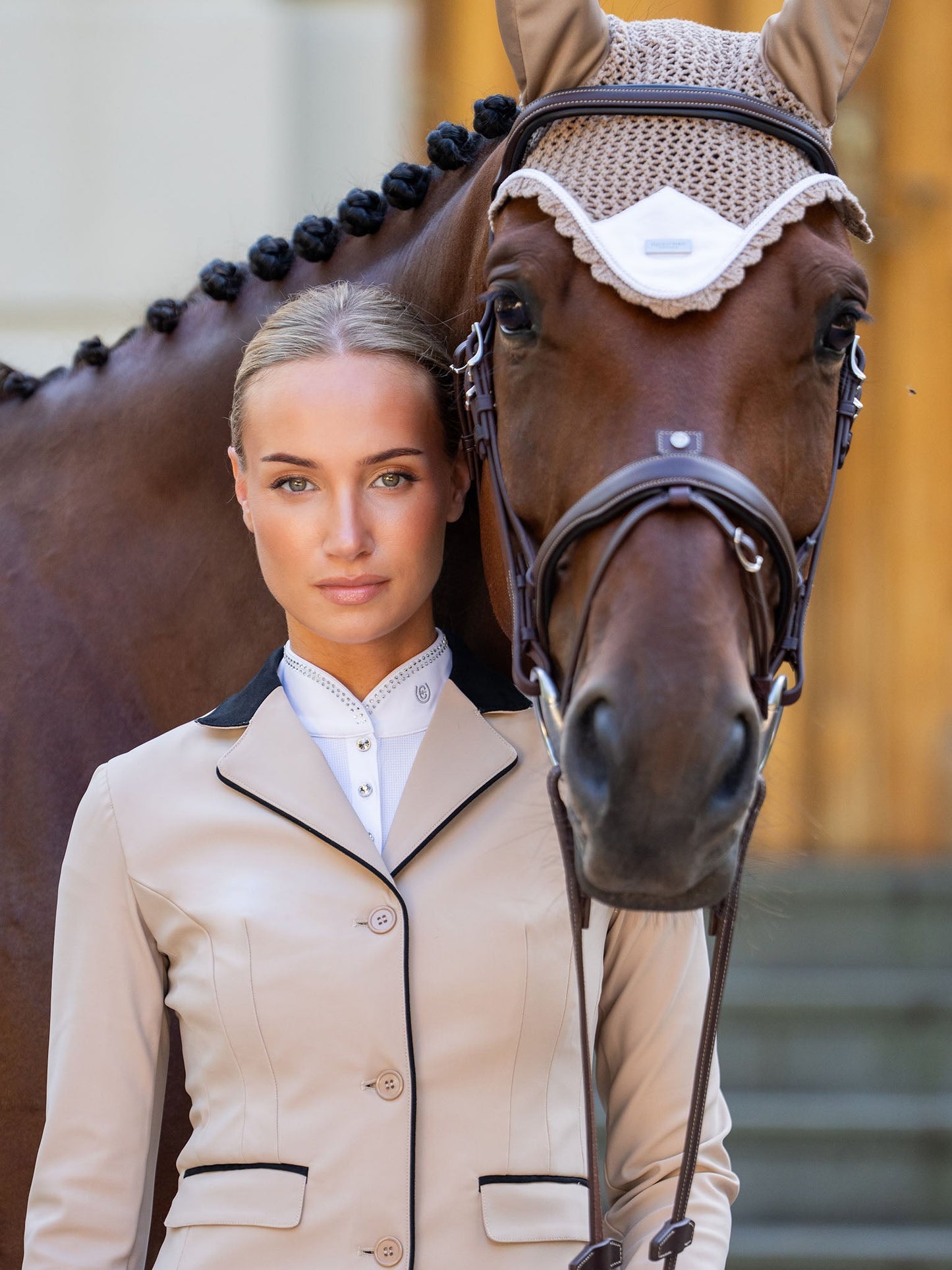 Ear Bonnet Equestrian Stockholm Ear Bonnet Sand detalle 5
