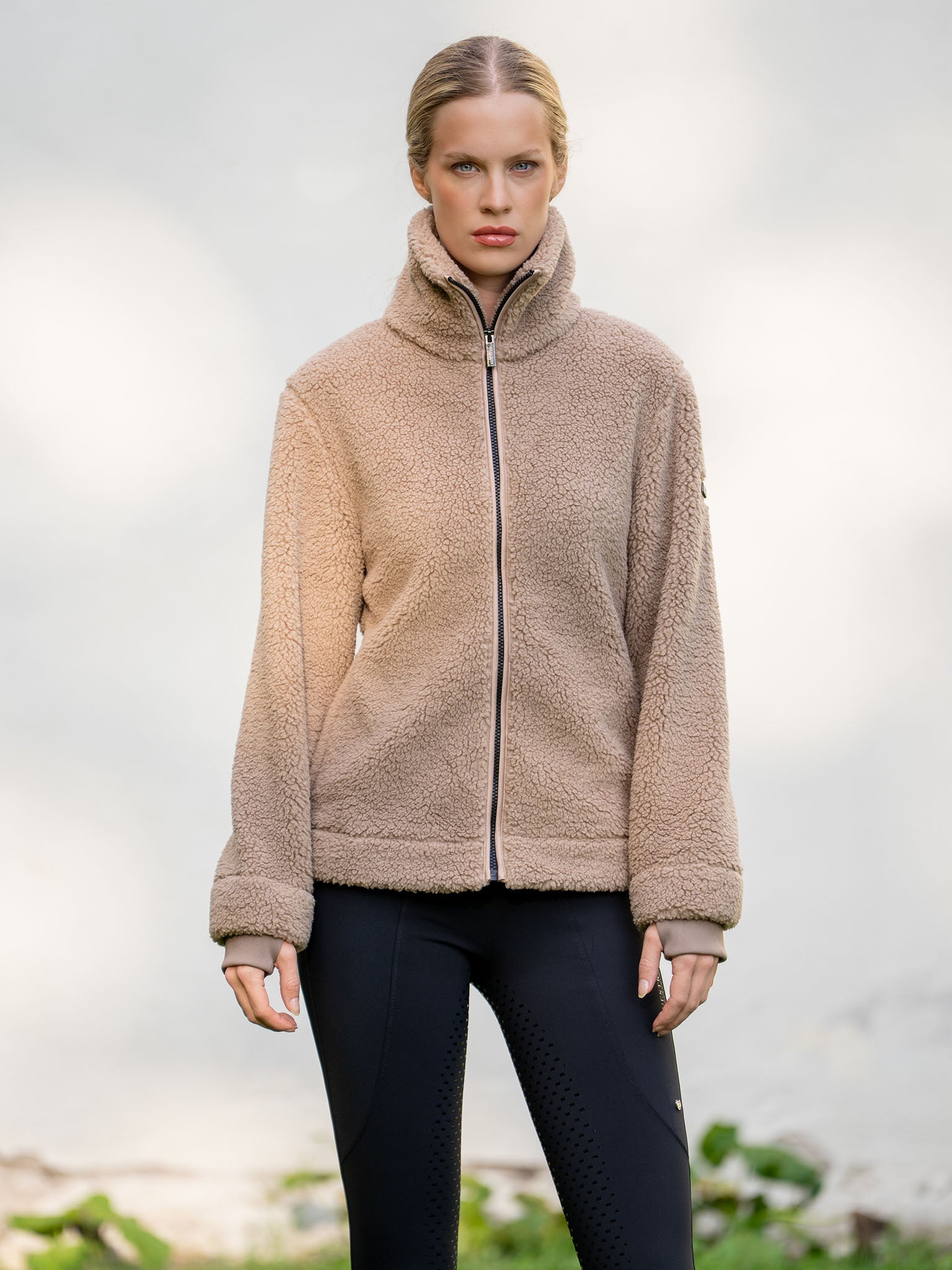 Teddy Fleece Jacket Equestrian Stockholm Teddy Fleece Jacket Sand detalle 2