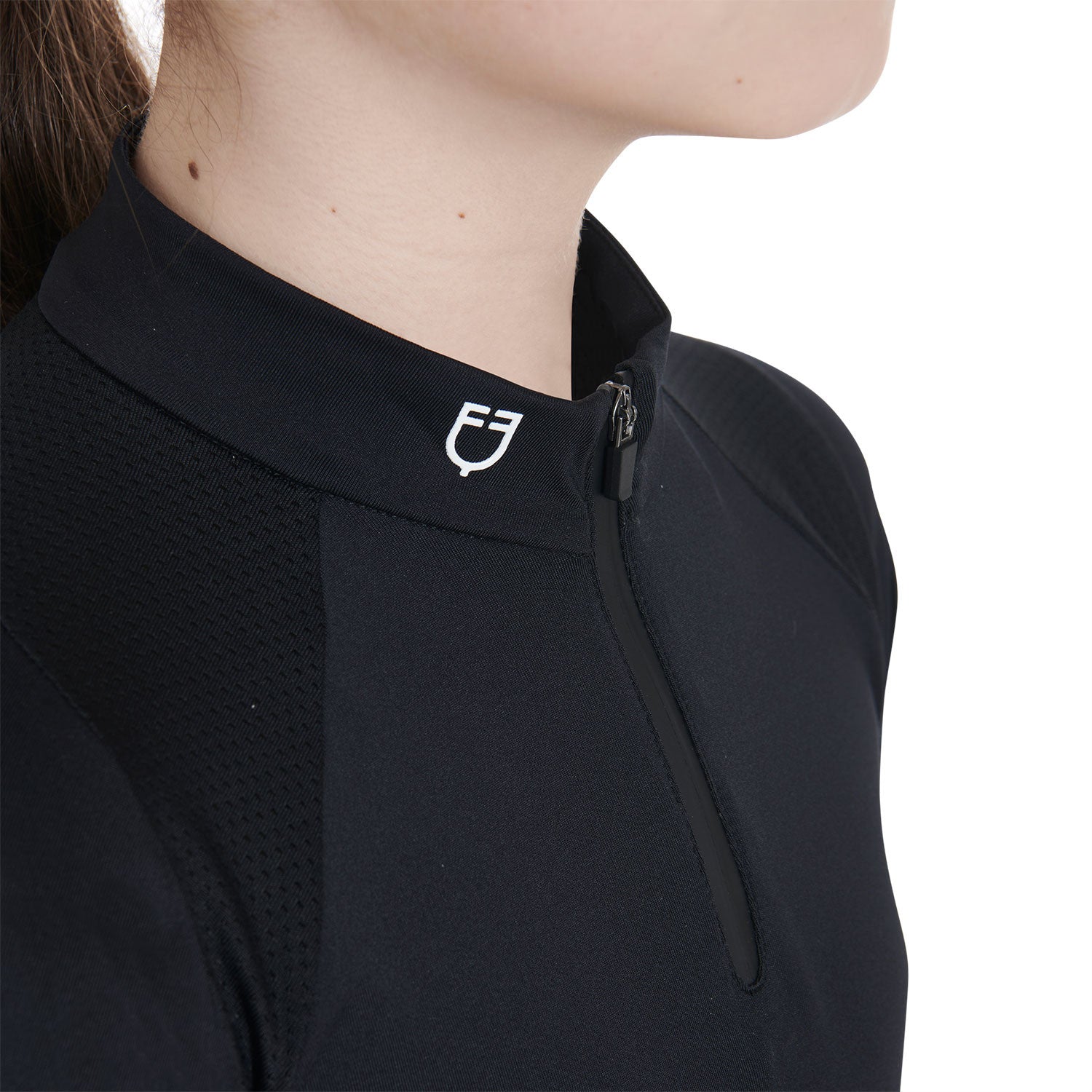 Polo infantil de entrenamiento slim fit en tejido técnico Equestro - Negro