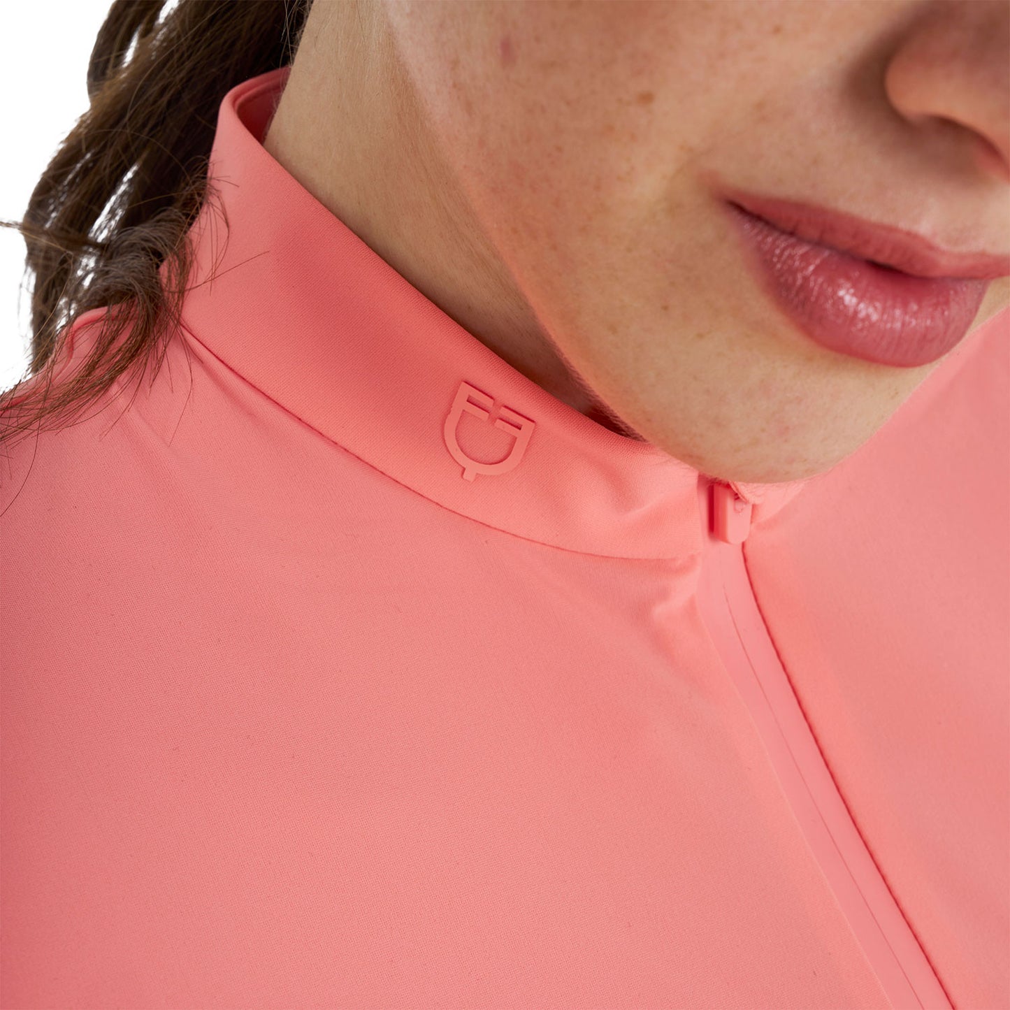 Camiseta de mujer de entrenamiento en tejido técnico con microperforaciones Equestro - Desert Flower