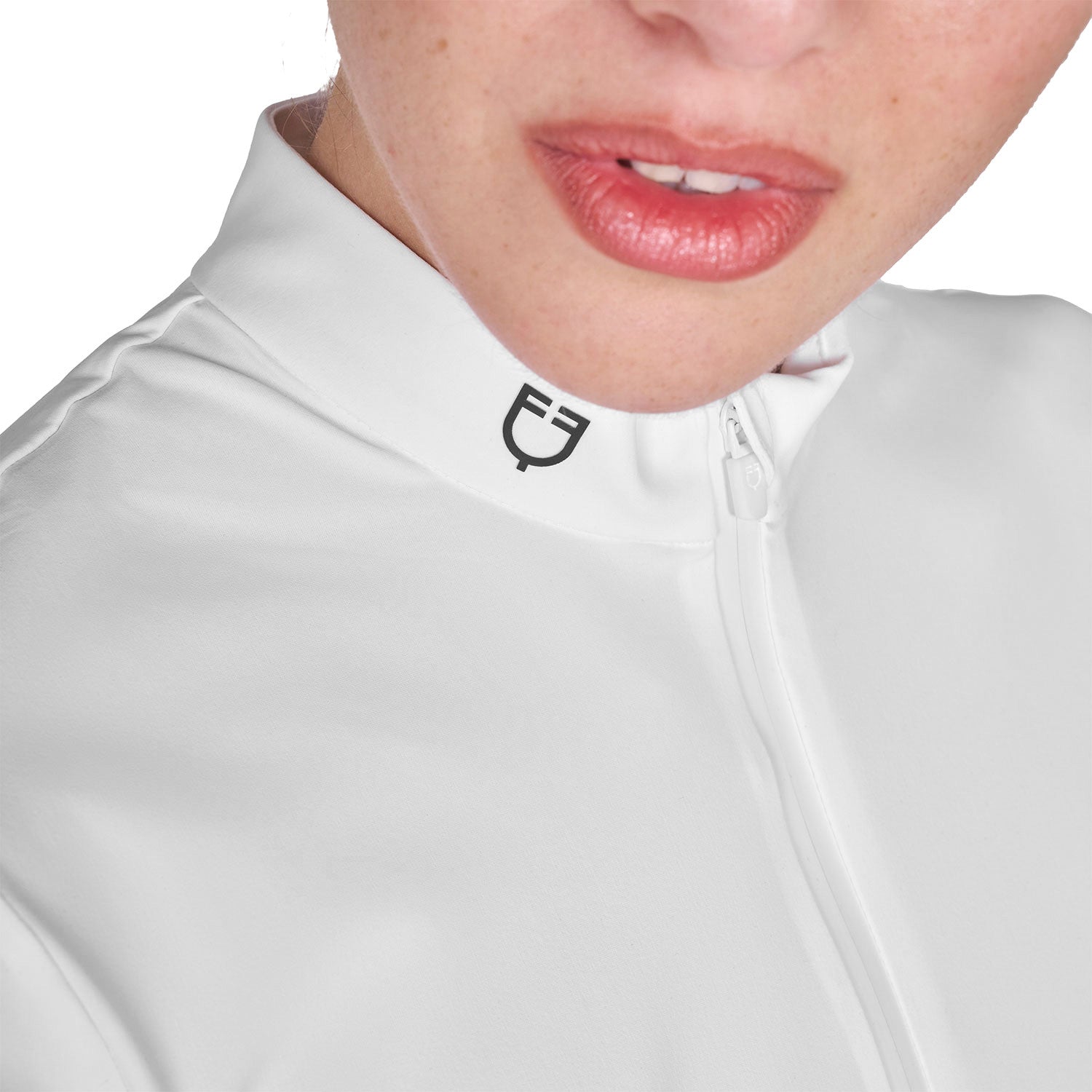 Camiseta de mujer de entrenamiento en tejido técnico con microperforaciones Equestro - Blanco