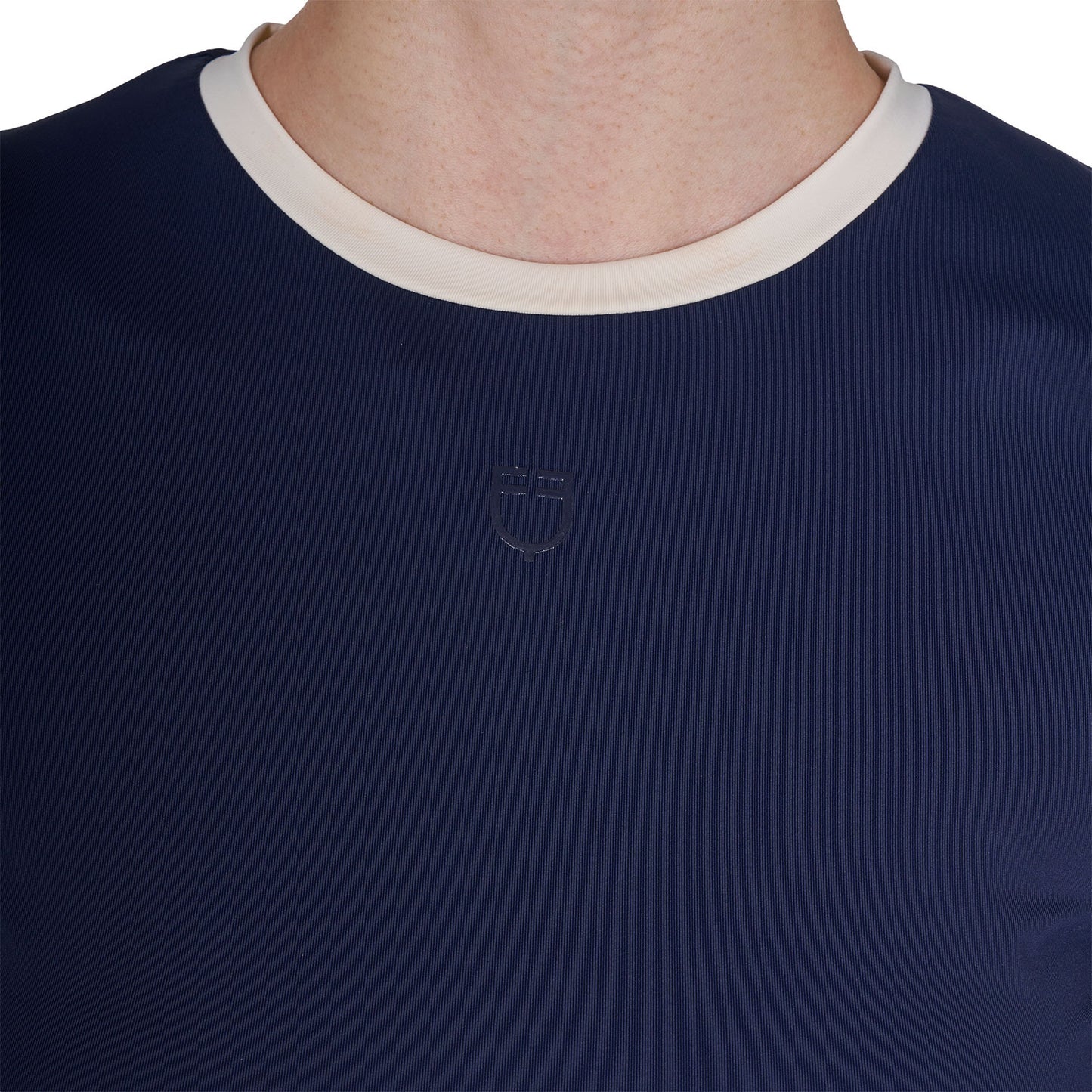 Camiseta crop de mujer en tejido técnico Equestro - Navy Blazer (18-3923)/Antique White