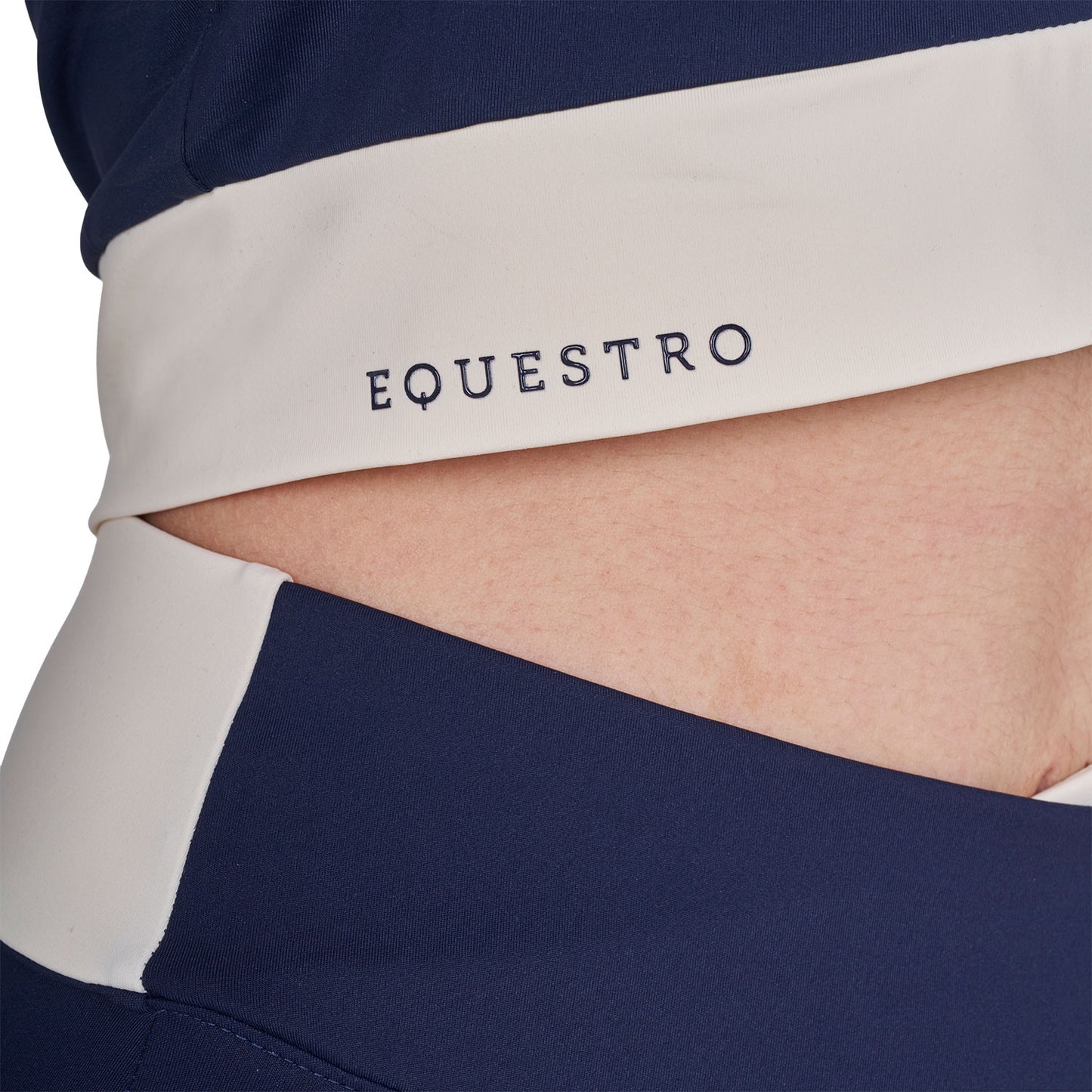 Camiseta crop de mujer en tejido técnico Equestro - Navy Blazer (18-3923)/Antique White