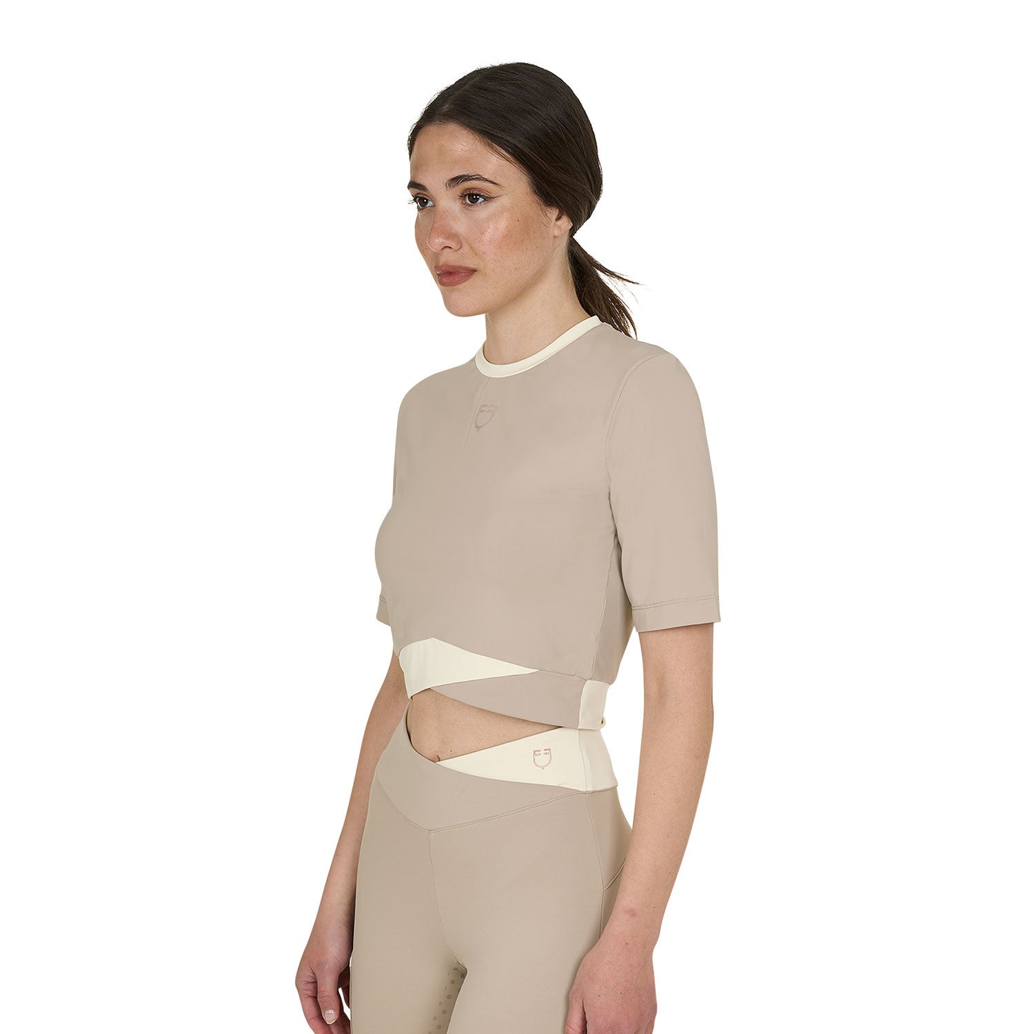 Camiseta crop de mujer en tejido técnico Equestro - Oxford Tan (15-1306)/Antique White