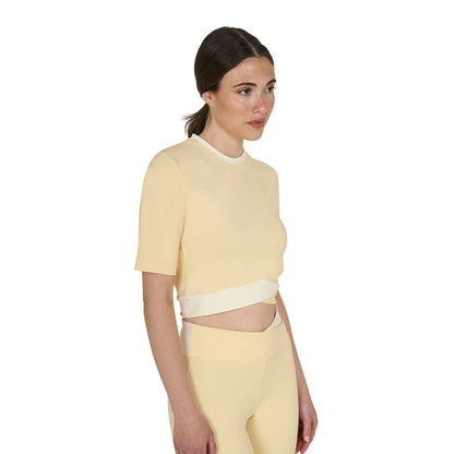 Camiseta crop de mujer en tejido técnico Equestro - Sunlight (13-0822)/Antique White