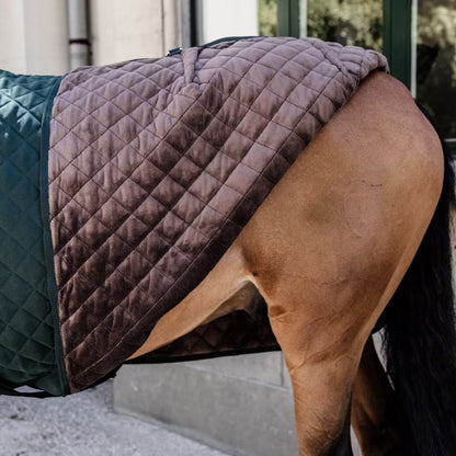 Manta para caballo Kentucky Limited Edition Show Rug Dark Green detalle 4
