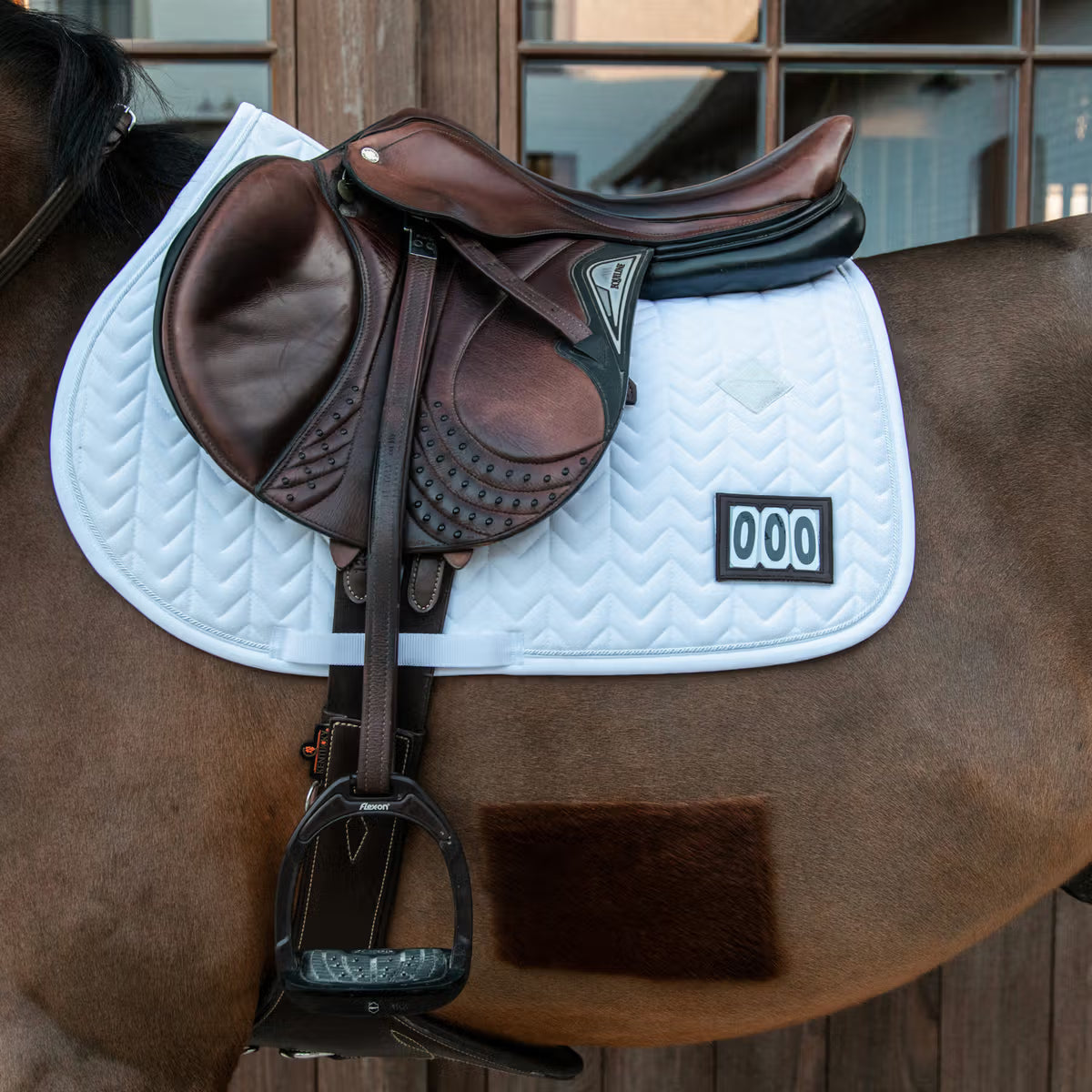 Manta para caballo Kentucky Saddle Pad Fishbone Jumping Competition detalle 5