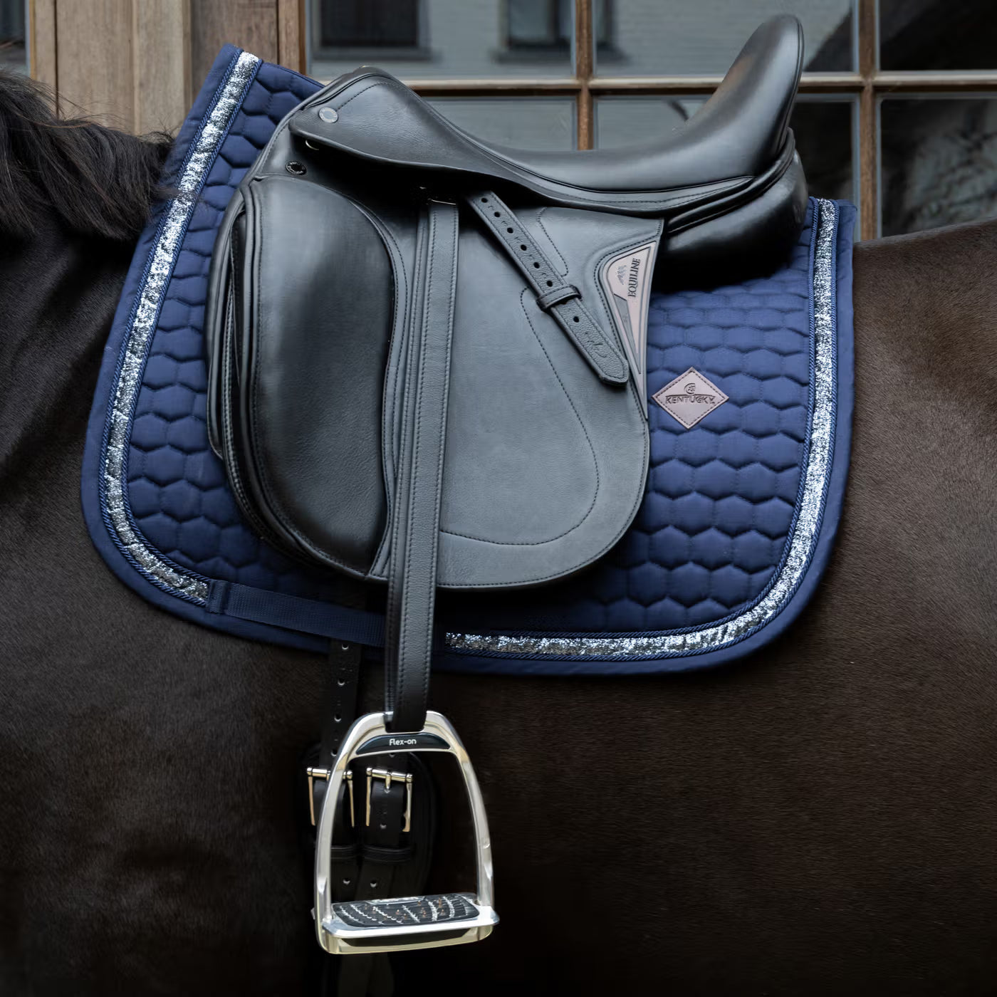 Manta para caballo Kentucky Saddle Pad Glitter Band detalle 3
