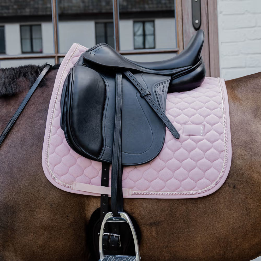 Manta para caballo Kentucky Saddle Pad Rubber Logo Dressage detalle 7