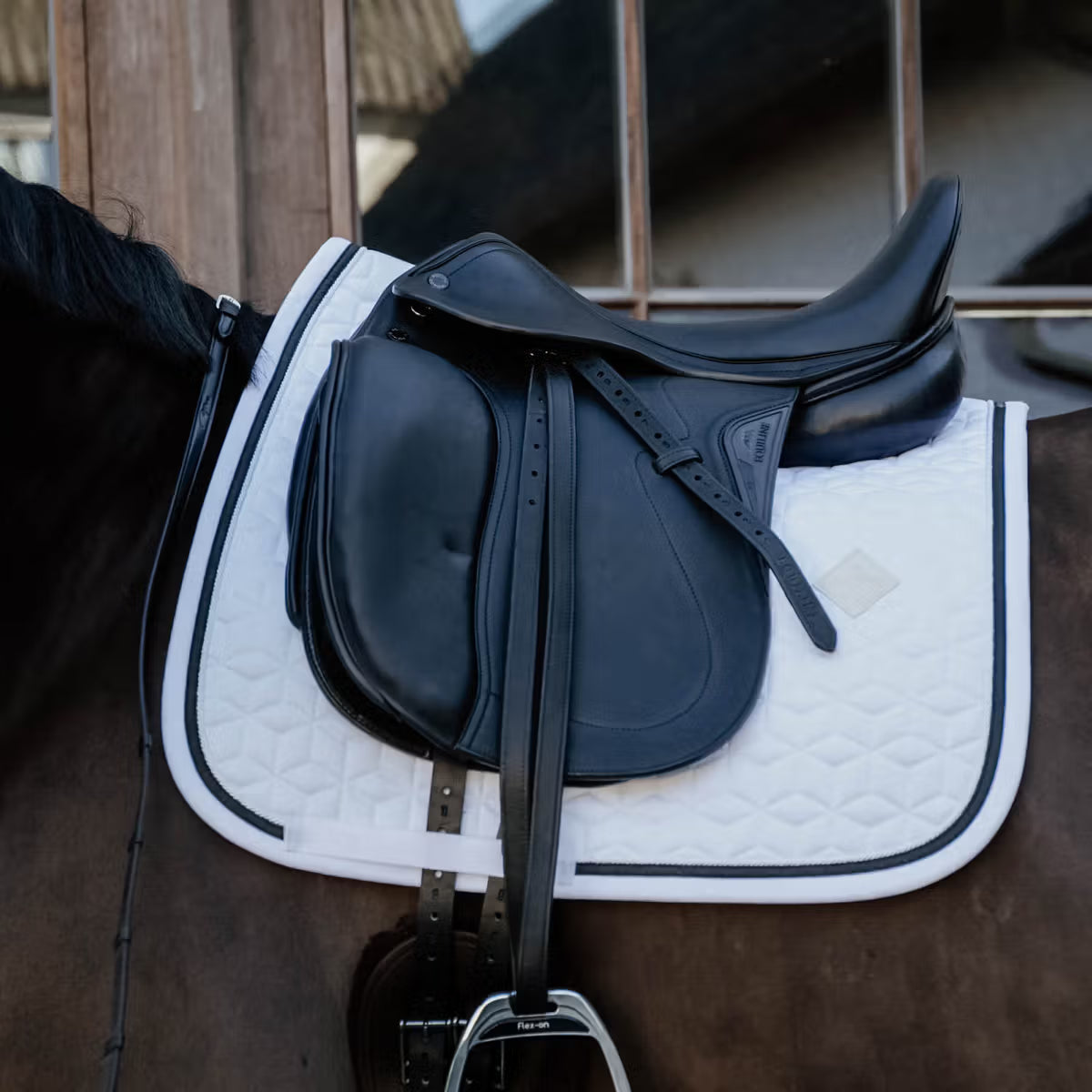 Manta para caballo Kentucky Saddle Pad Glitter Rope Dressage detalle 7