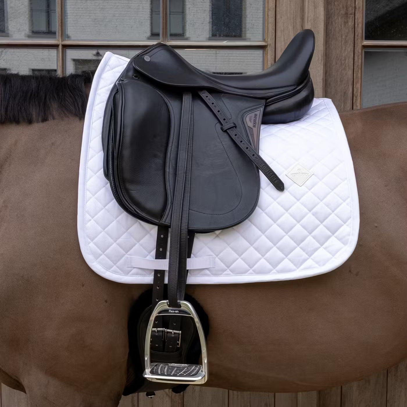 Manta para caballo Kentucky Skin Friendly Sheepskin Diamond Saddle Pad detalle 5