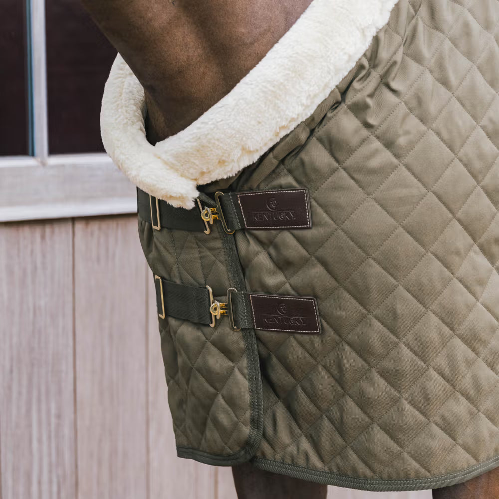 Manta para caballo Kentucky Show Rug Khaki detalle 3