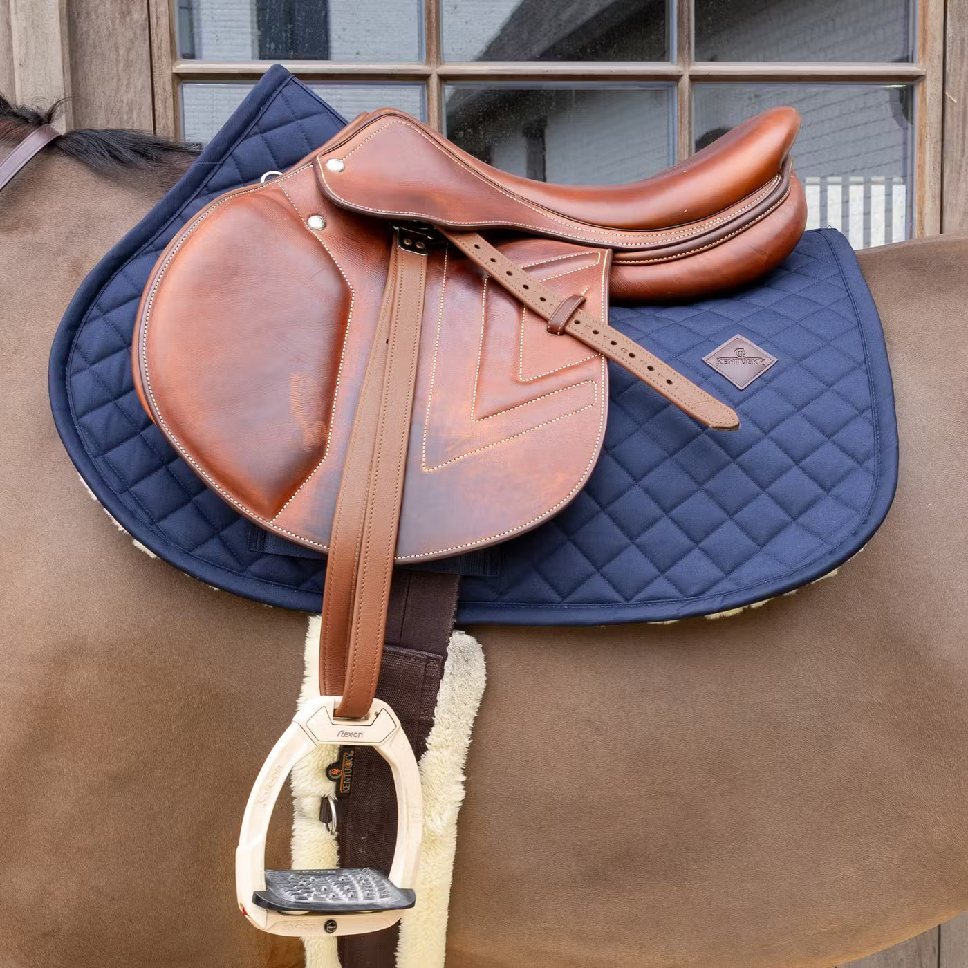 Manta para caballo Kentucky Skin Friendly Sheepskin Diamond Saddle Pad detalle 2