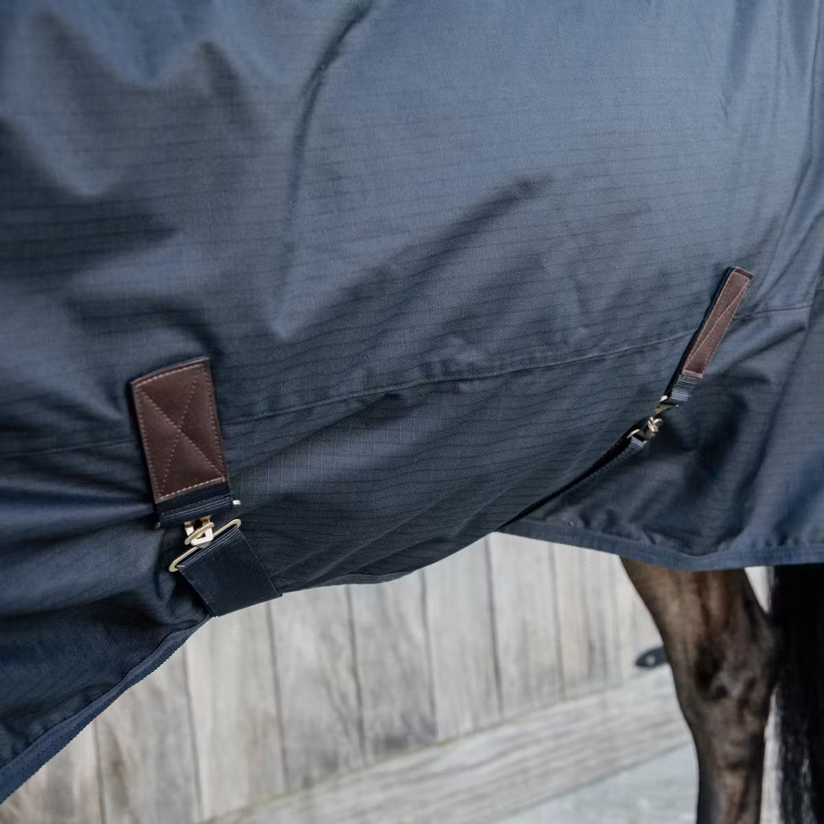 Manta para caballo Kentucky Turnout Rug All Weather impermeable Classic 50g detalle 3