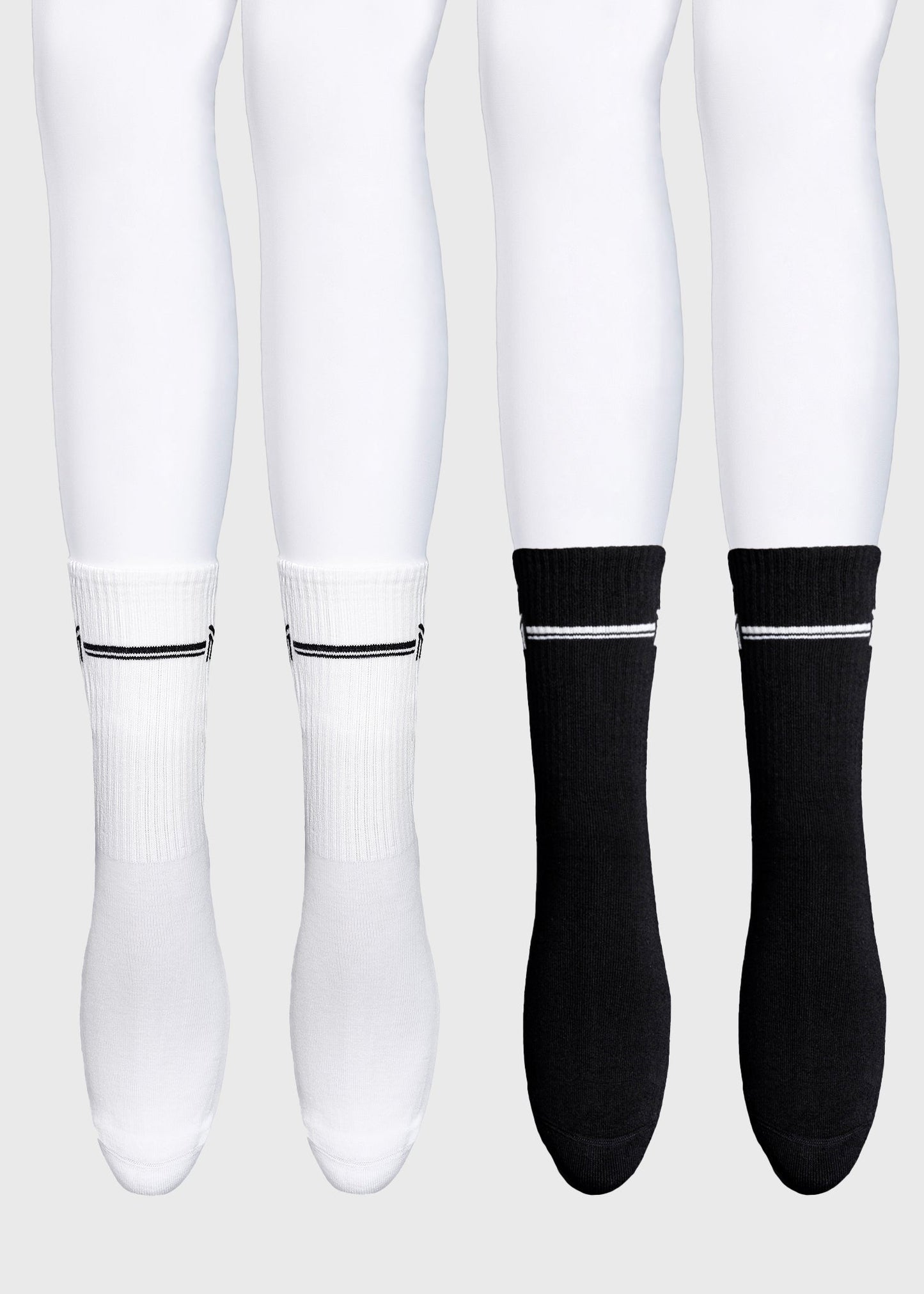Producto ecuestre Maximilian Equestrian 4-Pack Rise Sports Socks (Black/White) detalle 3