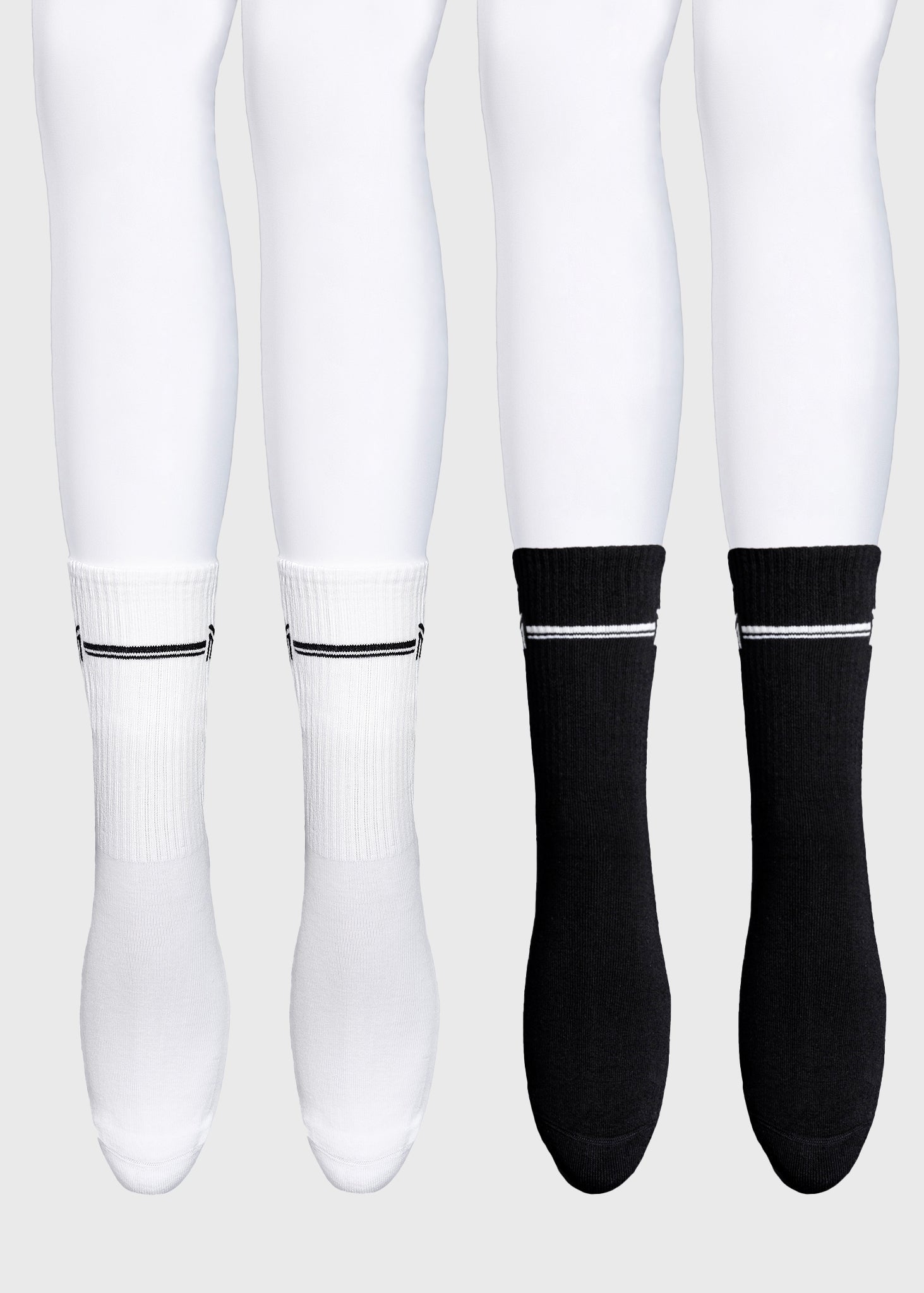 Producto ecuestre Maximilian Equestrian 4-Pack Rise Sports Socks (Black/White) detalle 3