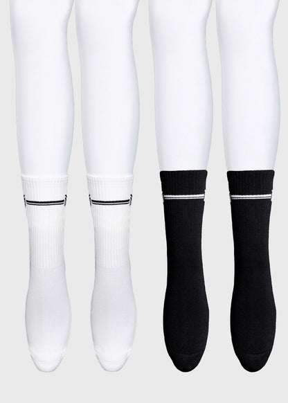 Producto ecuestre Maximilian Equestrian 4-Pack Rise Sports Socks (Black/White) detalle 3