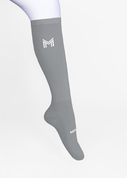 Producto ecuestre Maximilian Equestrian Flag Riding Socks (Titanium) vista principal