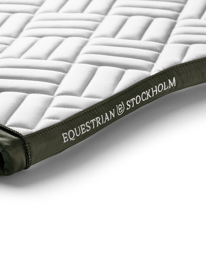Jump Saddle Pad Modern Equestrian Stockholm Jump Saddle Pad Modern White detalle 4