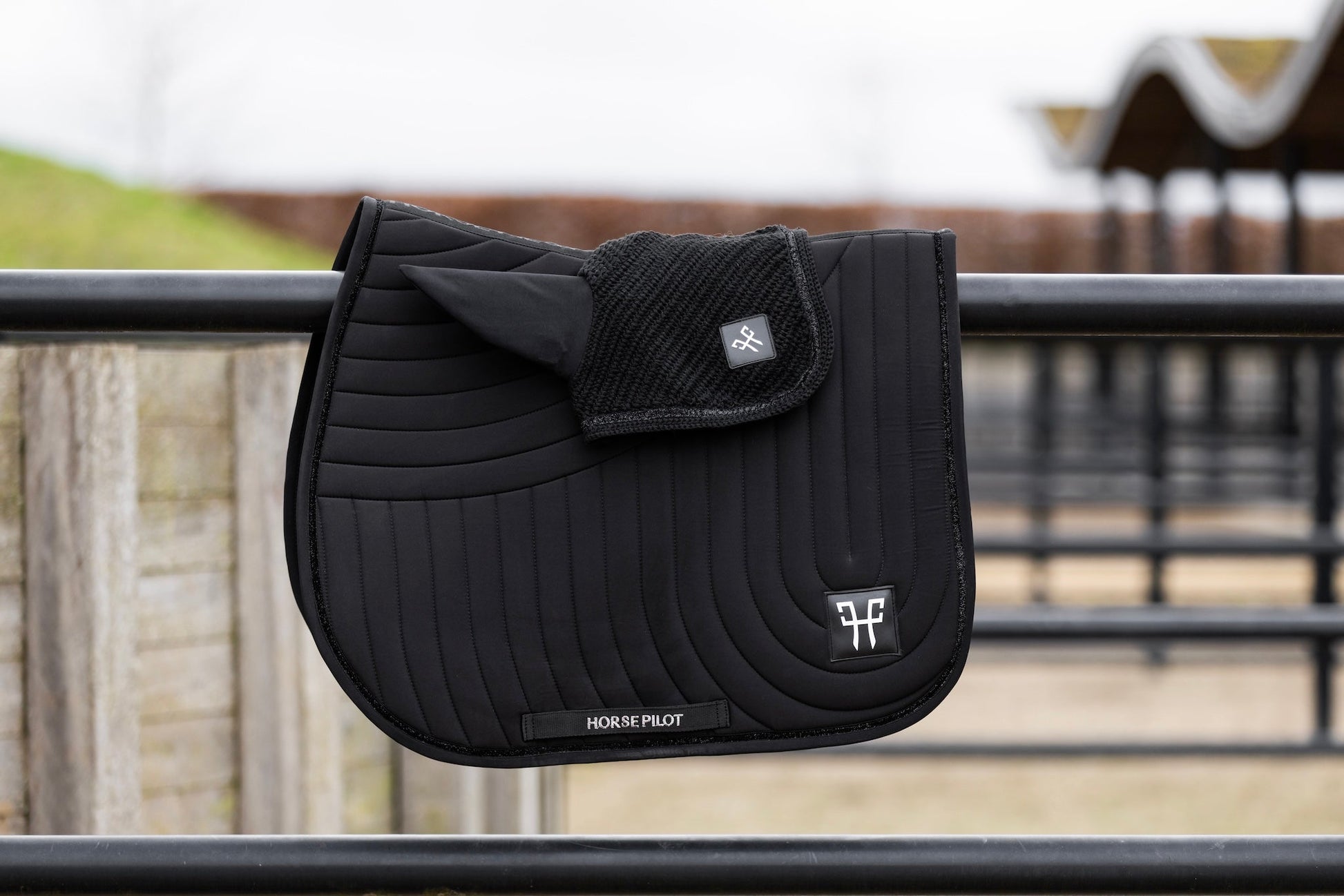 Orejera Noise-Reducing Fly/Ear Bonnet con Removable Ear Lining Horse Pilot para equitación - vista 6