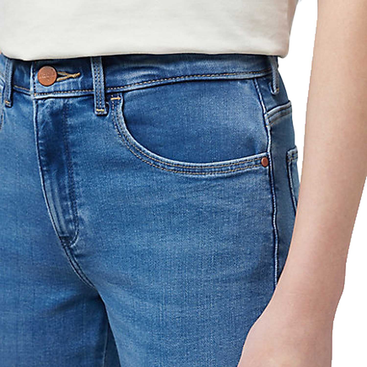 Jeans de hombre Wrangler modelo "Straight Aurelia" lavado