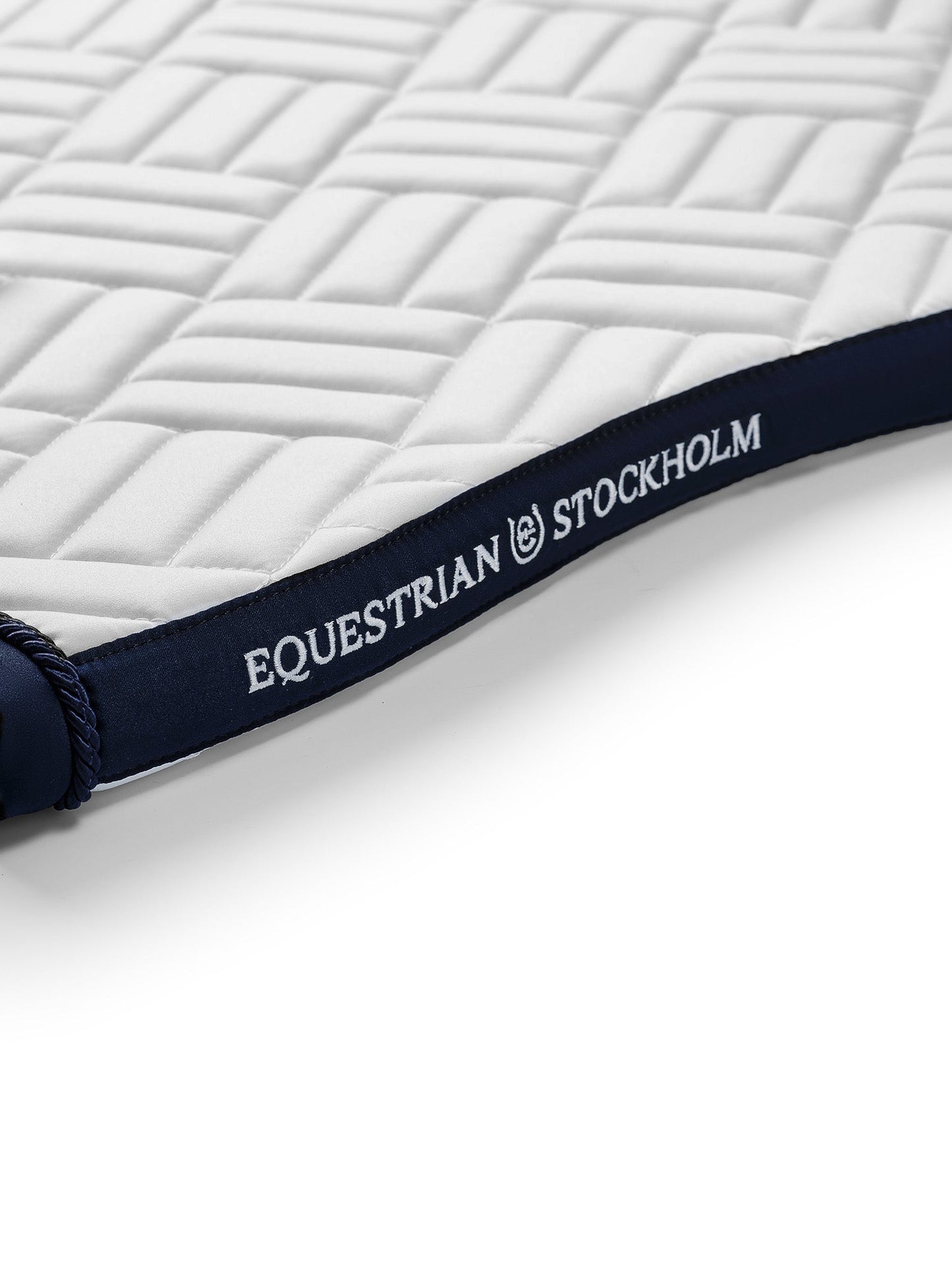 Jump Saddle Pad Modern Equestrian Stockholm Jump Saddle Pad Modern White Navy detalle 4