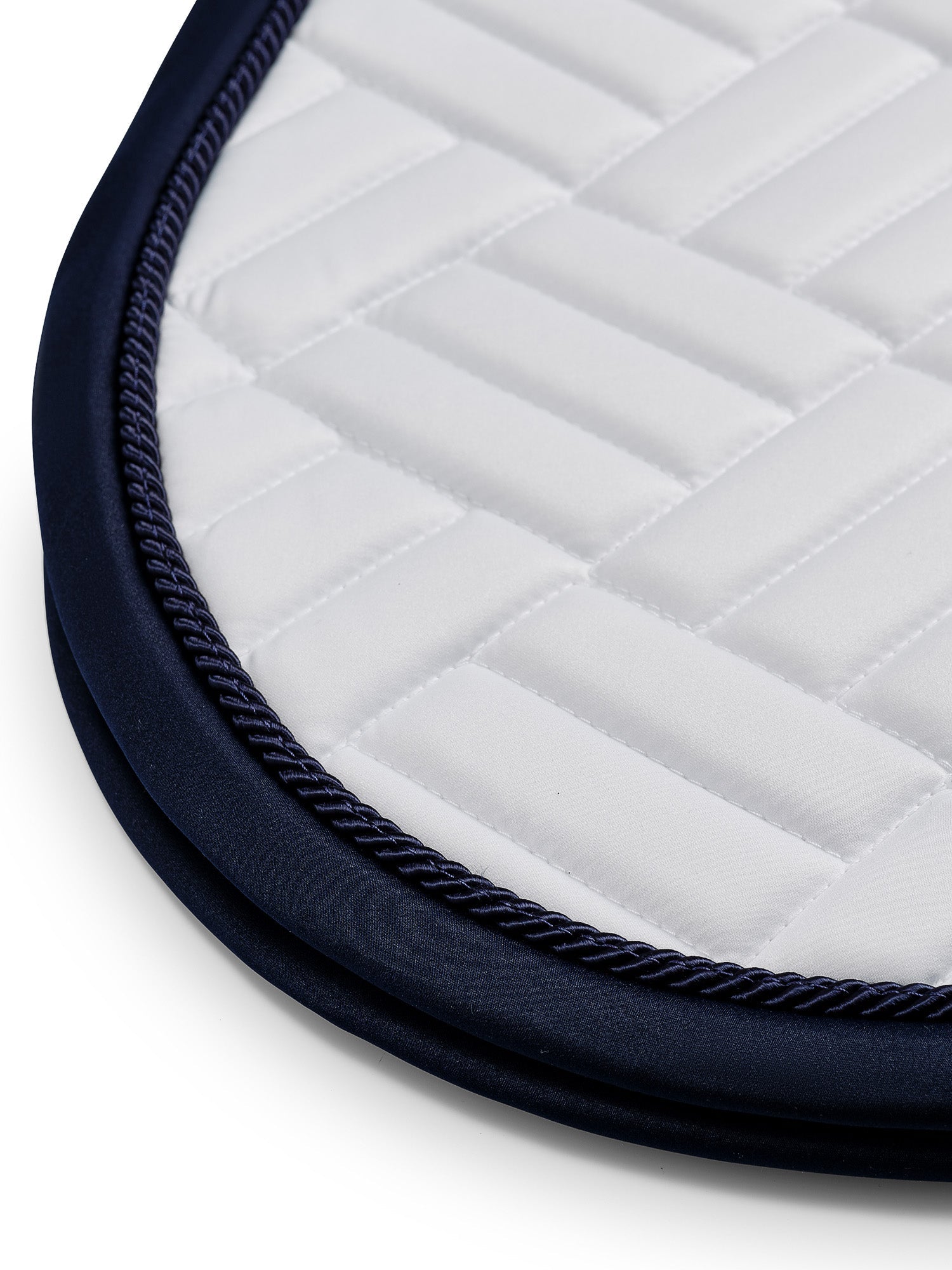 Jump Saddle Pad Modern Equestrian Stockholm Jump Saddle Pad Modern White Navy detalle 3