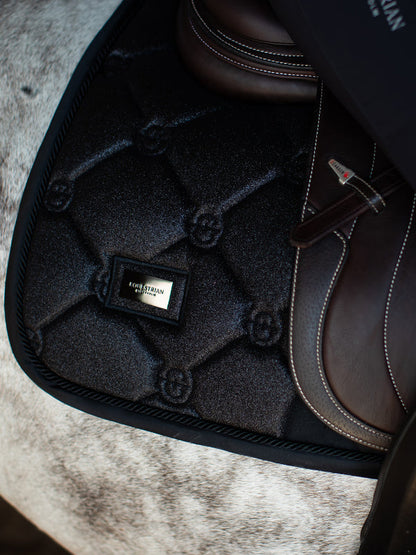 Jump Saddle Pad Glimmer Equestrian Stockholm Jump Saddle Pad All Black Glimmer detalle 2